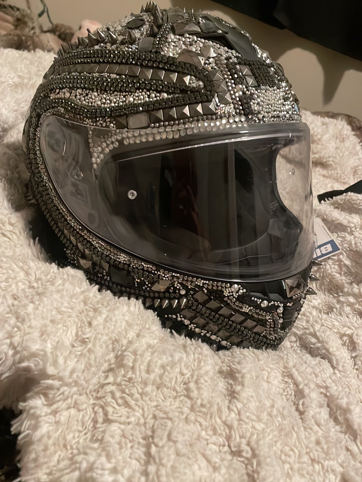 Motorcycle helmet