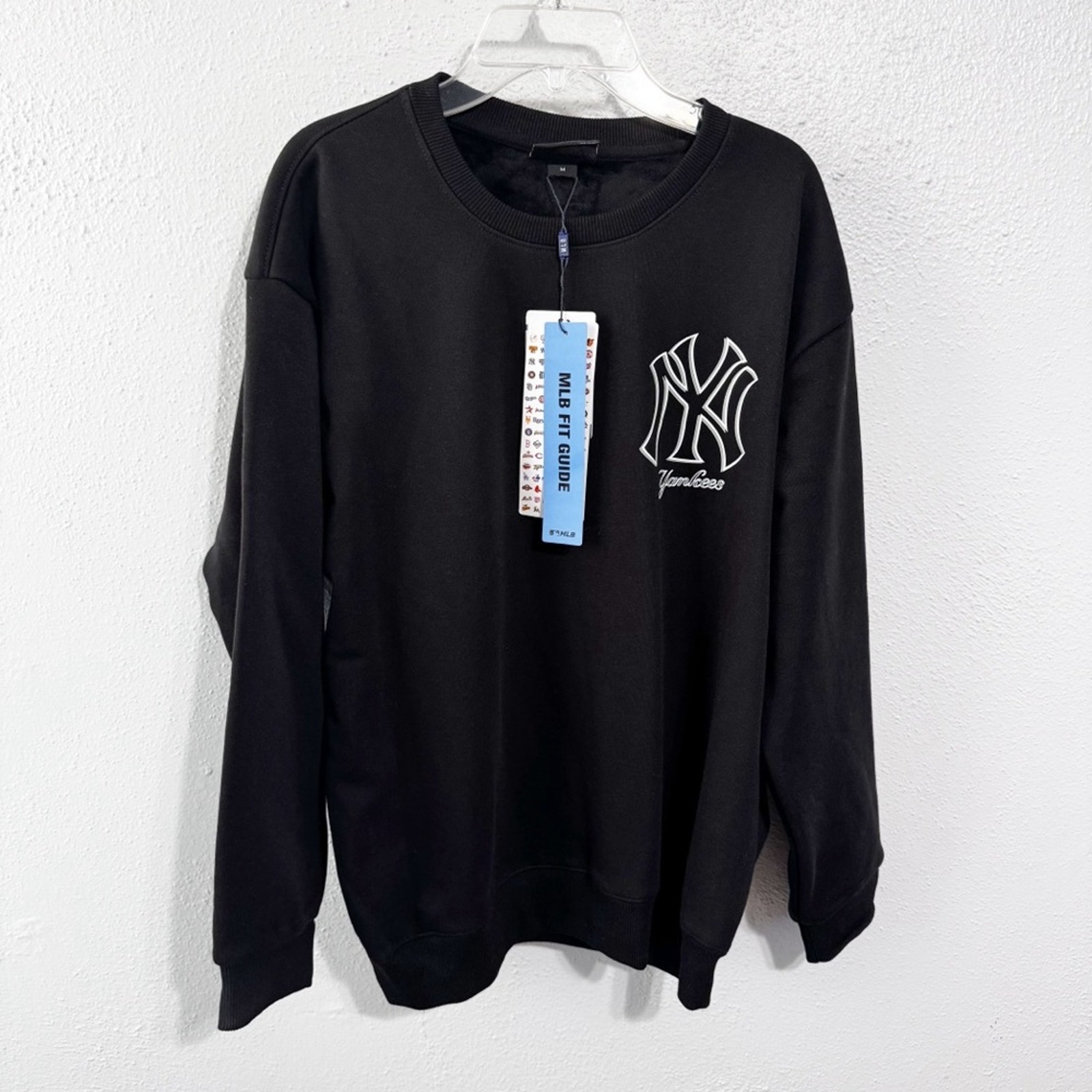 NWT MLB NY Yankees black sweatshirt med oversized fit FREE SHIPPING