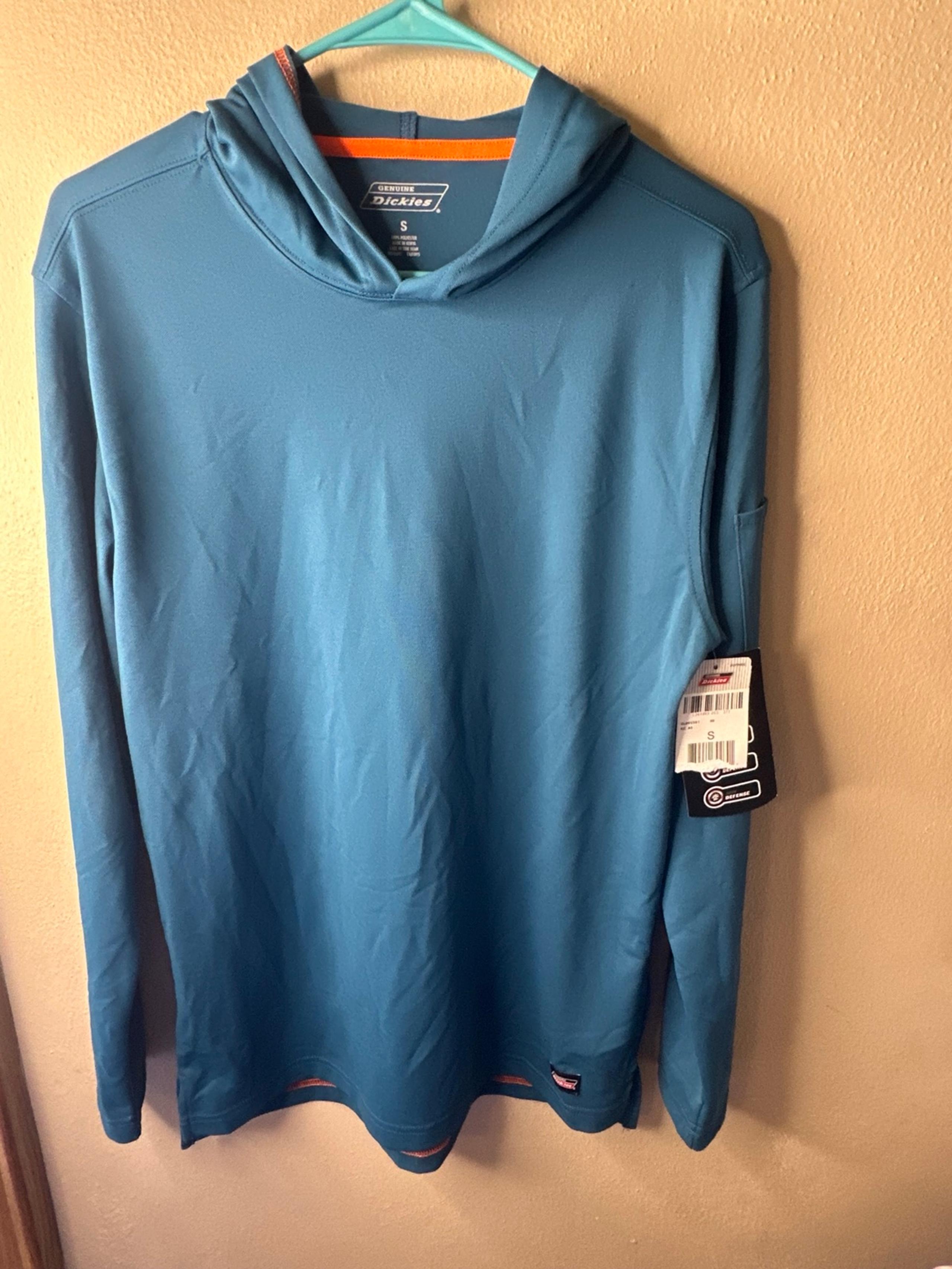 NWT Men’s Dickies Long Sleeve Pullover Size Small