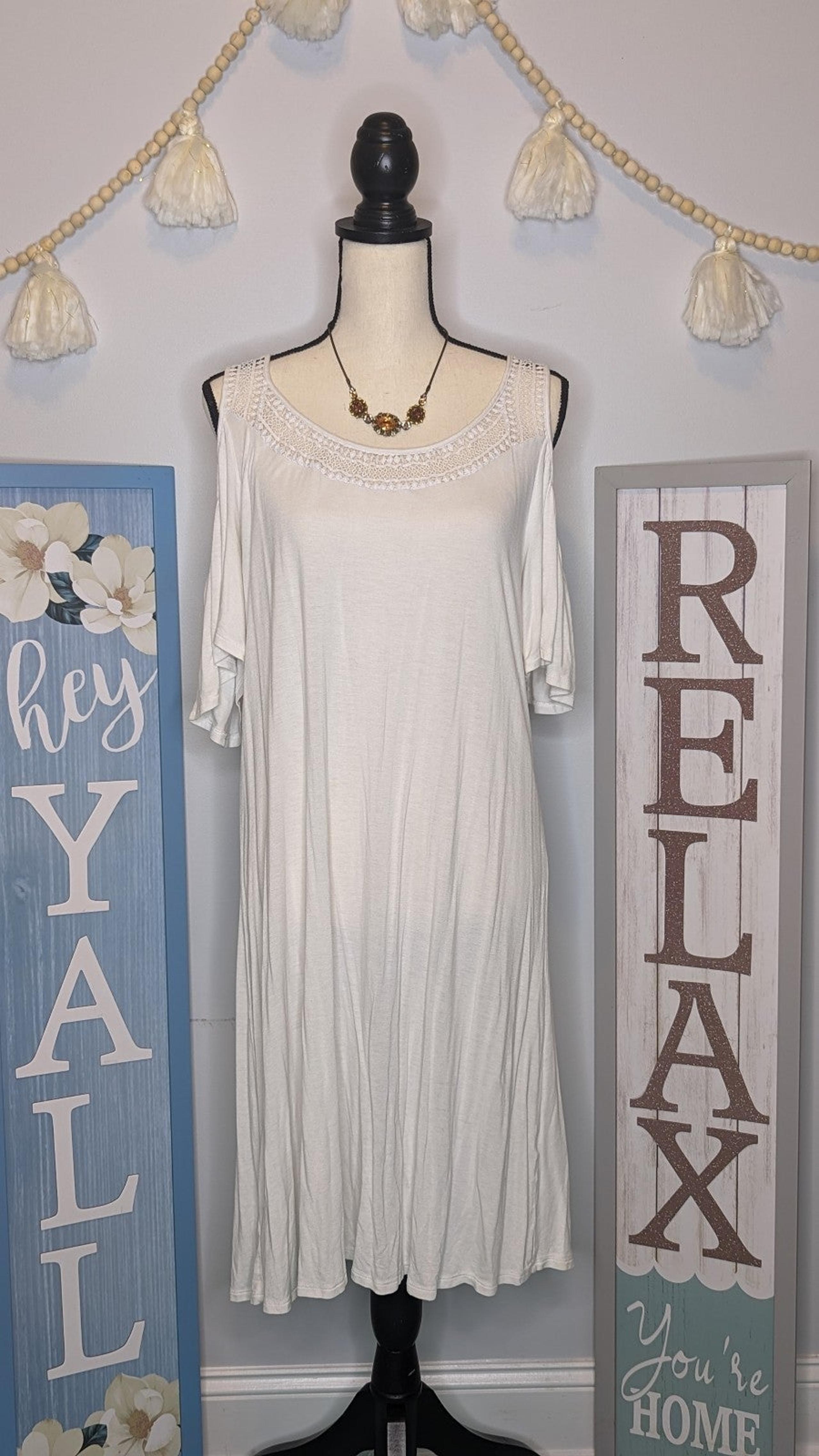 New York and company white lace beach cover up dress cold shoulder design LARGE