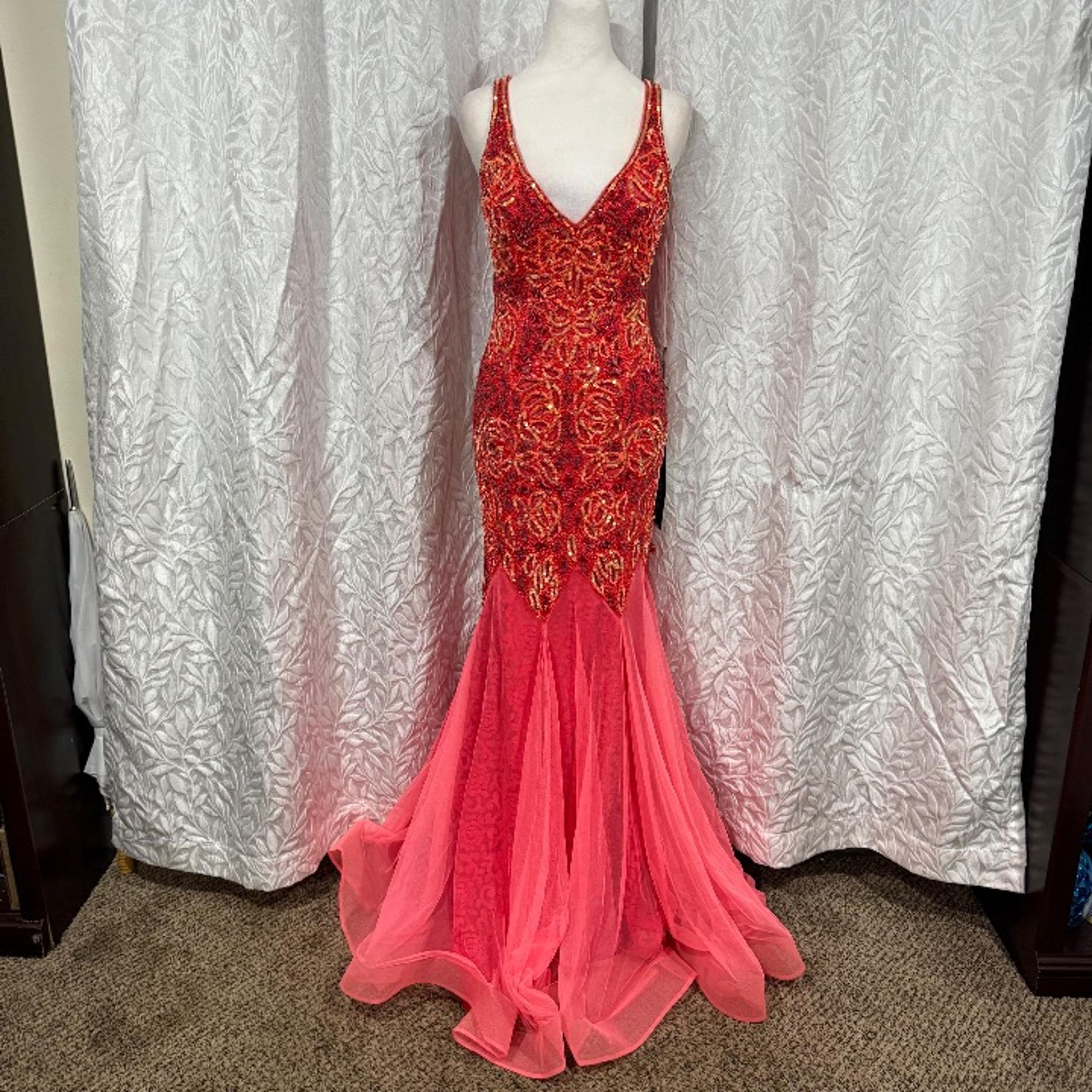 PRIMAVERA style 1829 coral size 6 formal prom mermaid style seqince dressn NWT