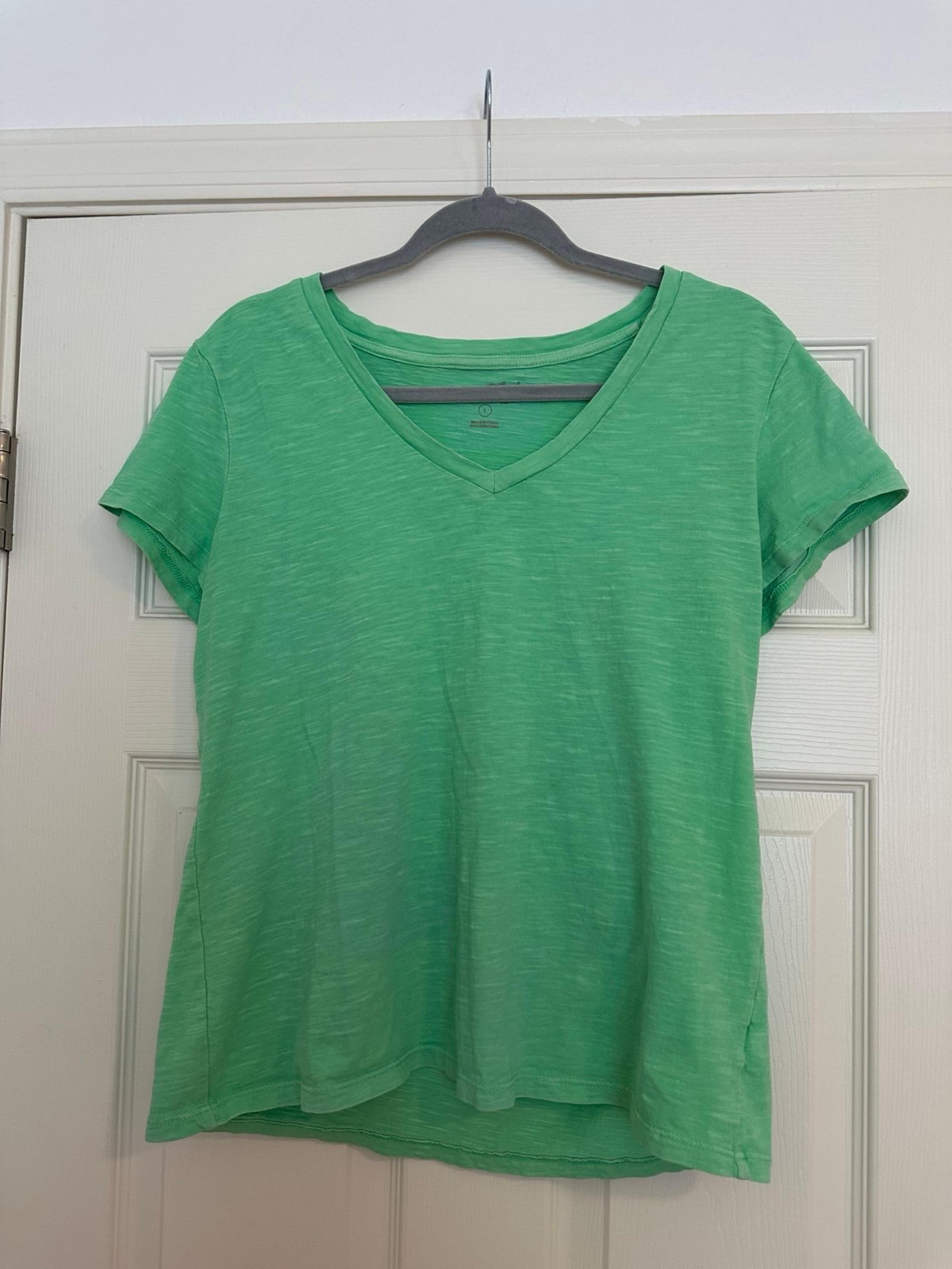 Universal Threads T Shirt L