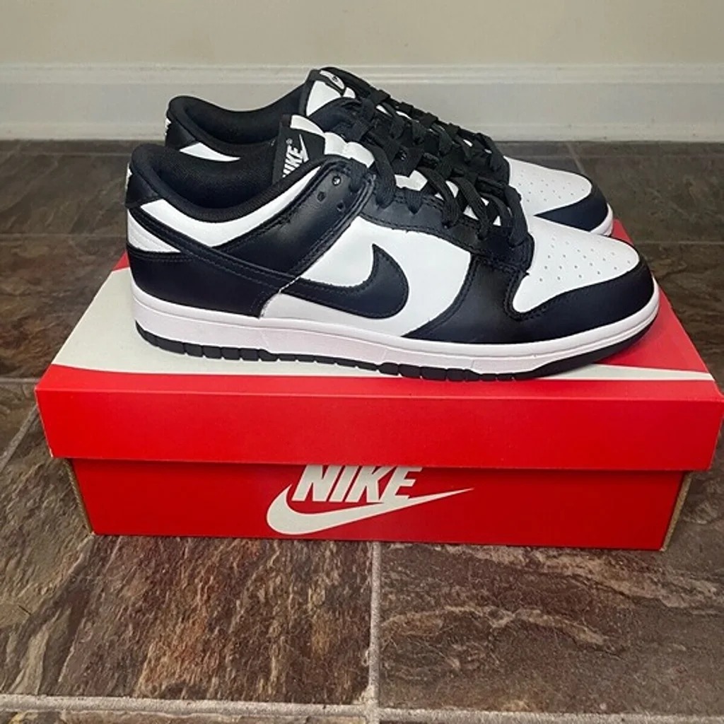Nike dunk low panda