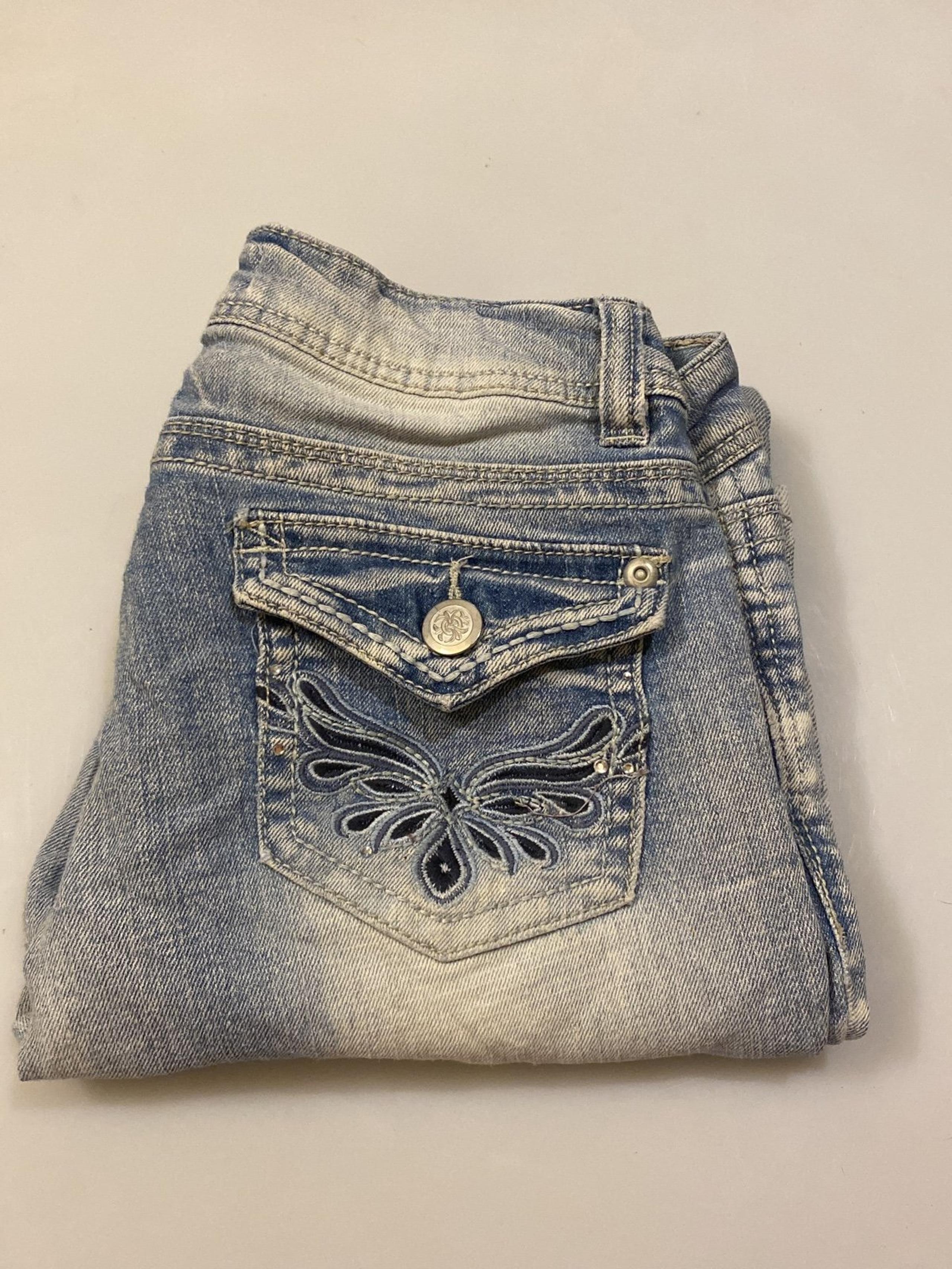 Womens Ladies Teens Low rise Bootcut No Boundaries Wash Blue Jeans size 11