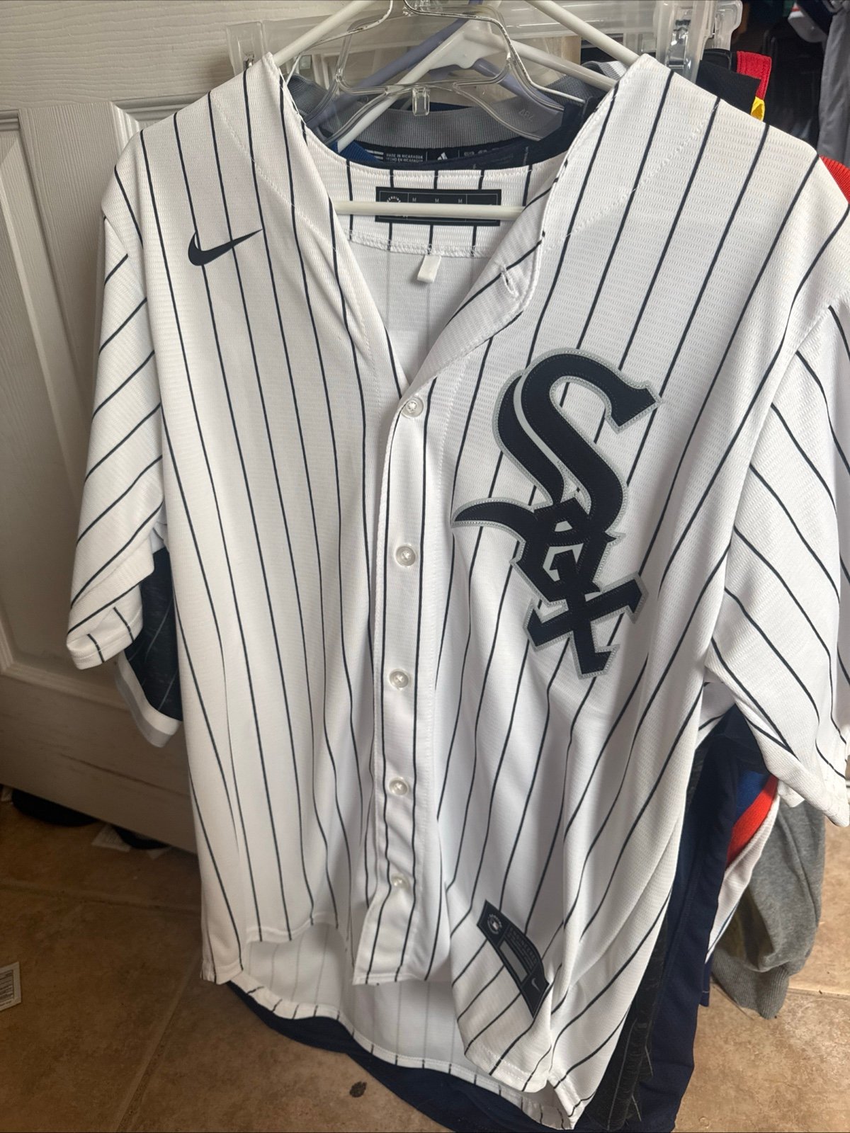 Nike Chicago White Sox Luis Robert Jr #88 Home White Pinstripe Jersey Size M