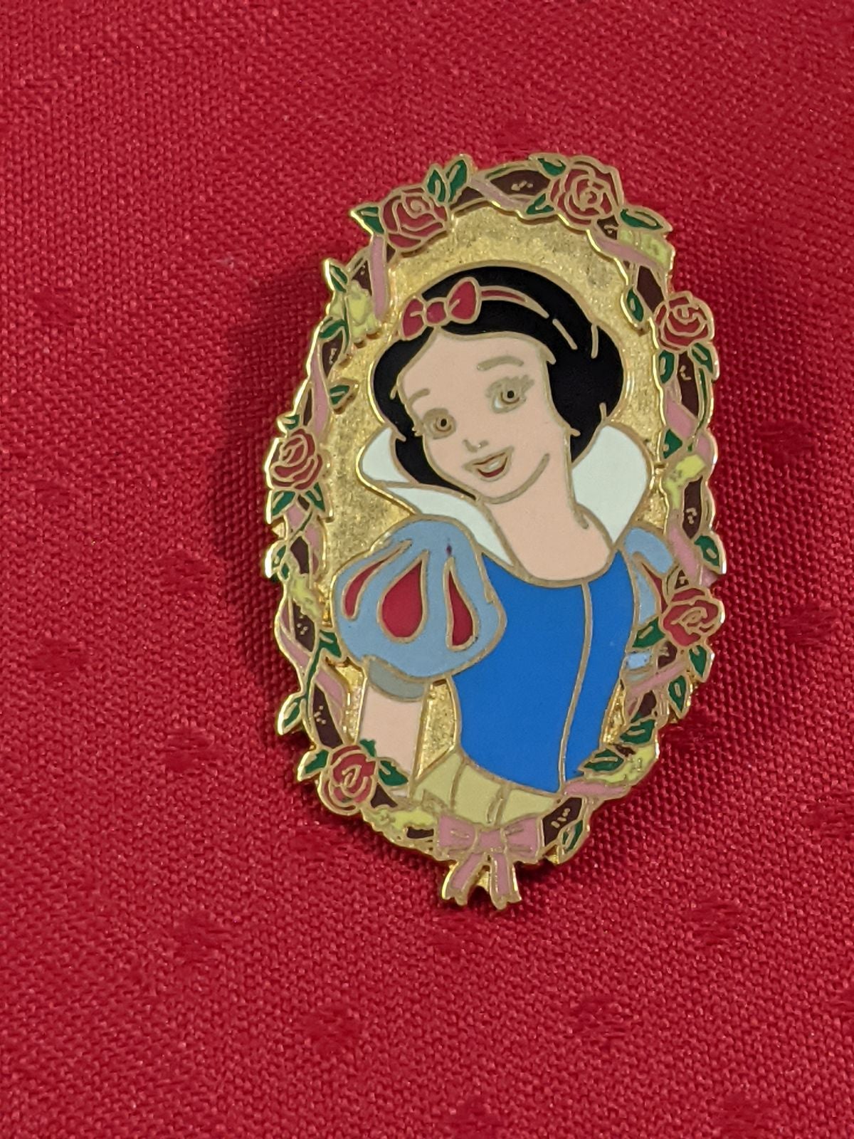 JDS Walt Disney 100 Year Snow White Pin