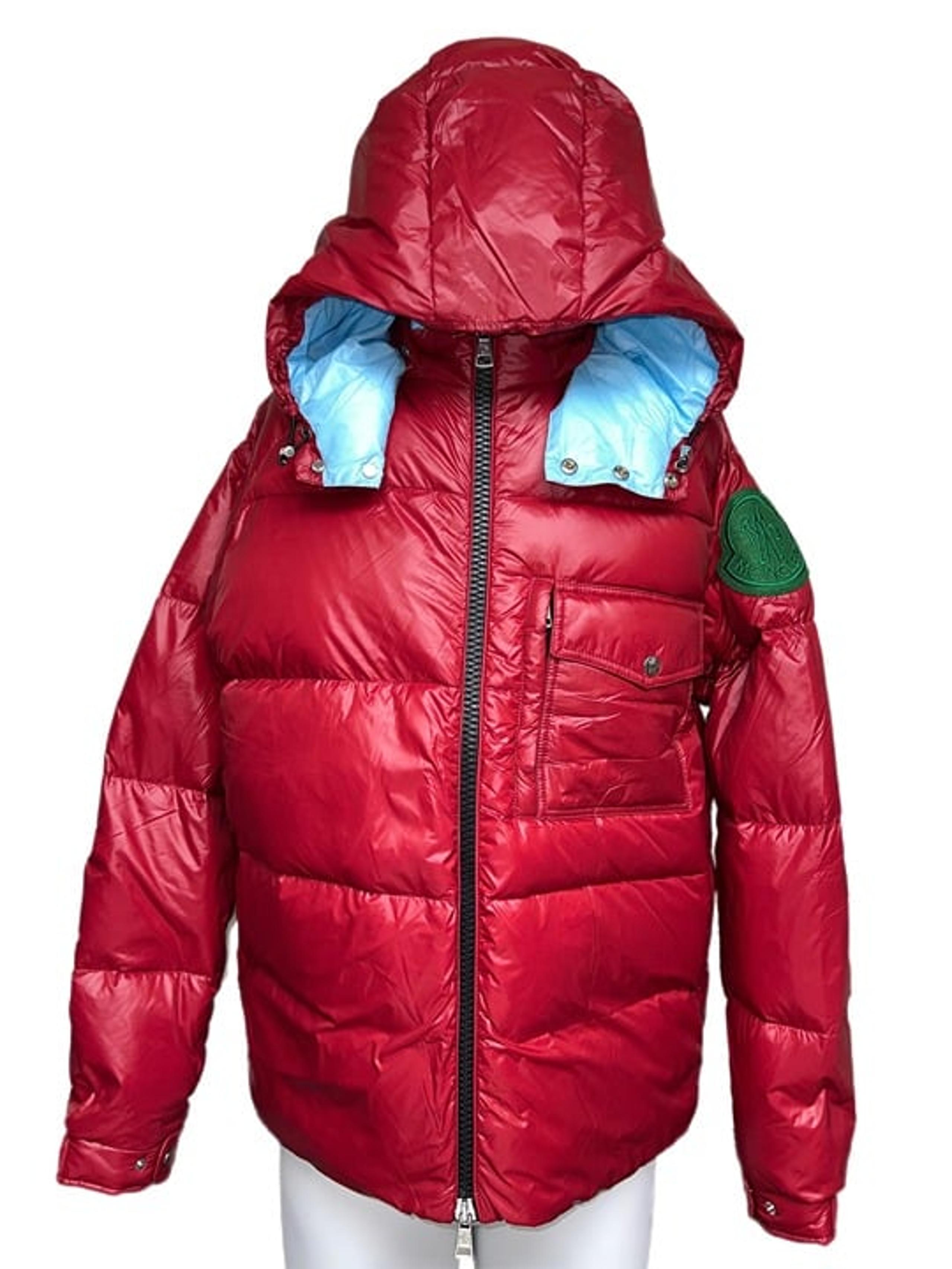 Moncler men's red logo patch down puffer jacket size 4 or  xl