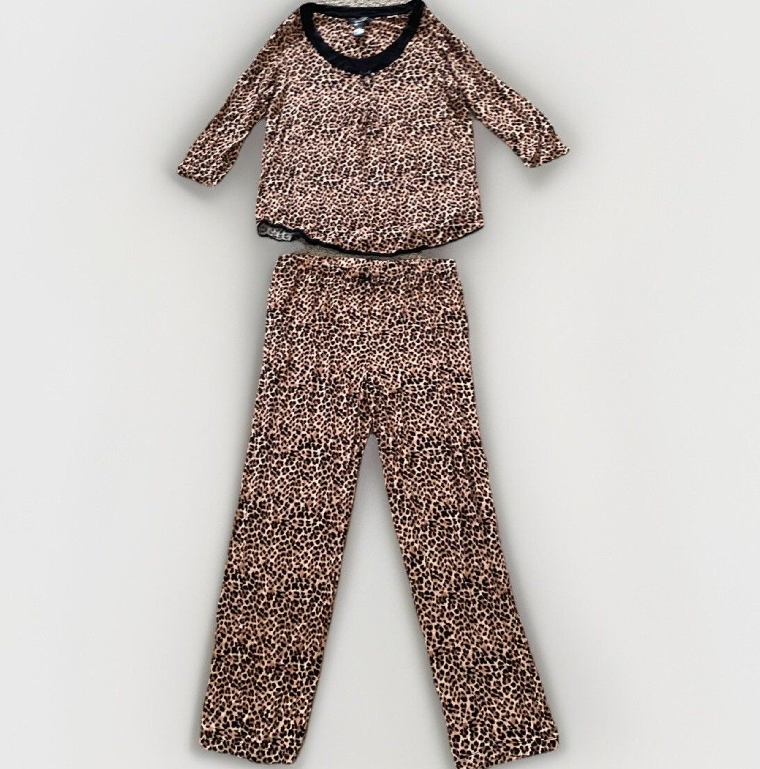 Rene Rofe Animal Print Pajama Set L Womens Sleepwear Loungewear Cheetah Leopard