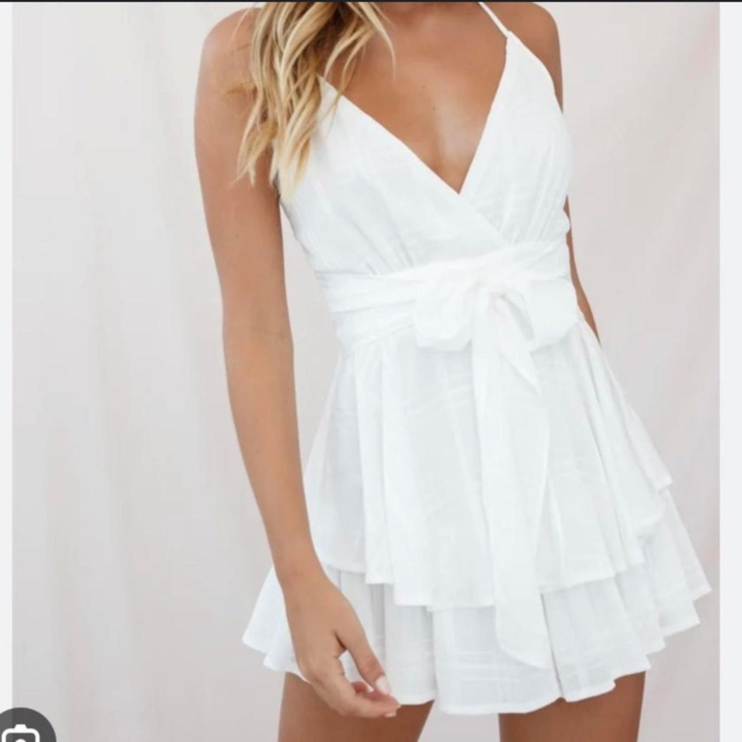 Hello Molly Romper / White / NWT / Size M **