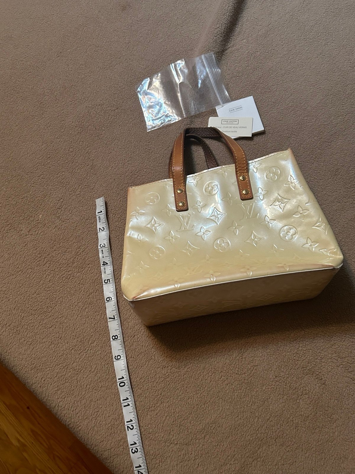 Authentic Louis Vuitton Cuir Verni
