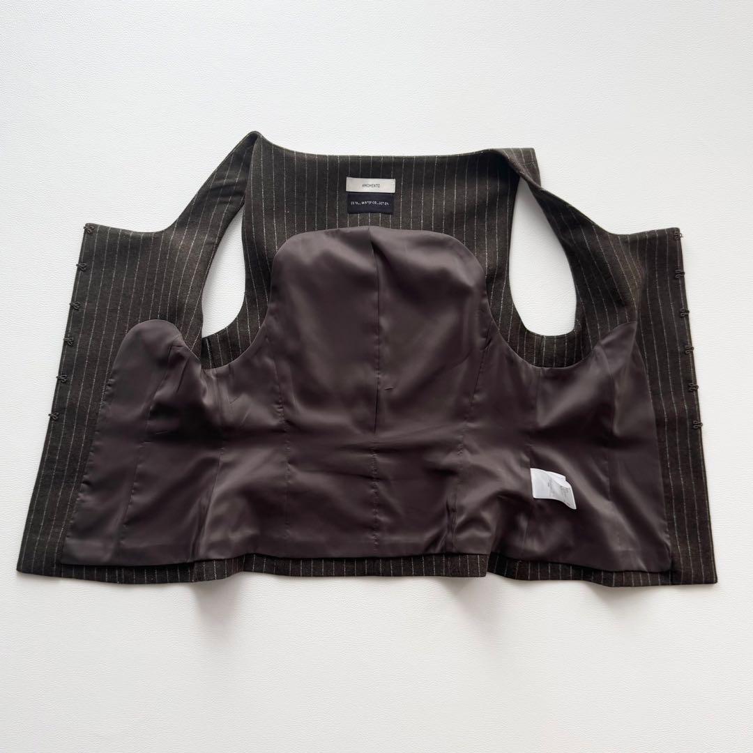 AMOMENTO STRIPE CORSET VEST (Amomento Stripe Corset Vest)