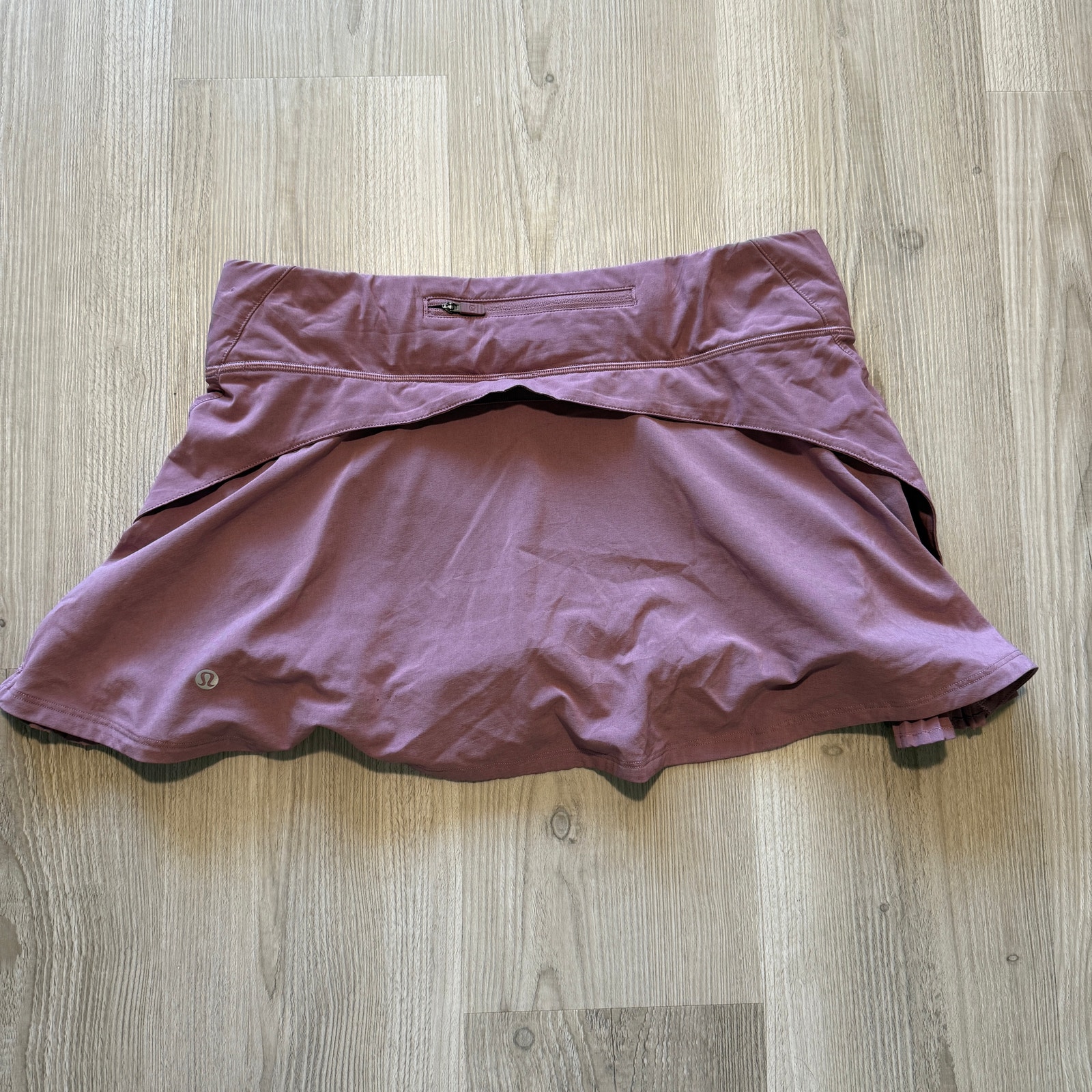 Women's Lululemon Athletica Play Off The Pleats 13 Athletic Lined Skirt Sz 8