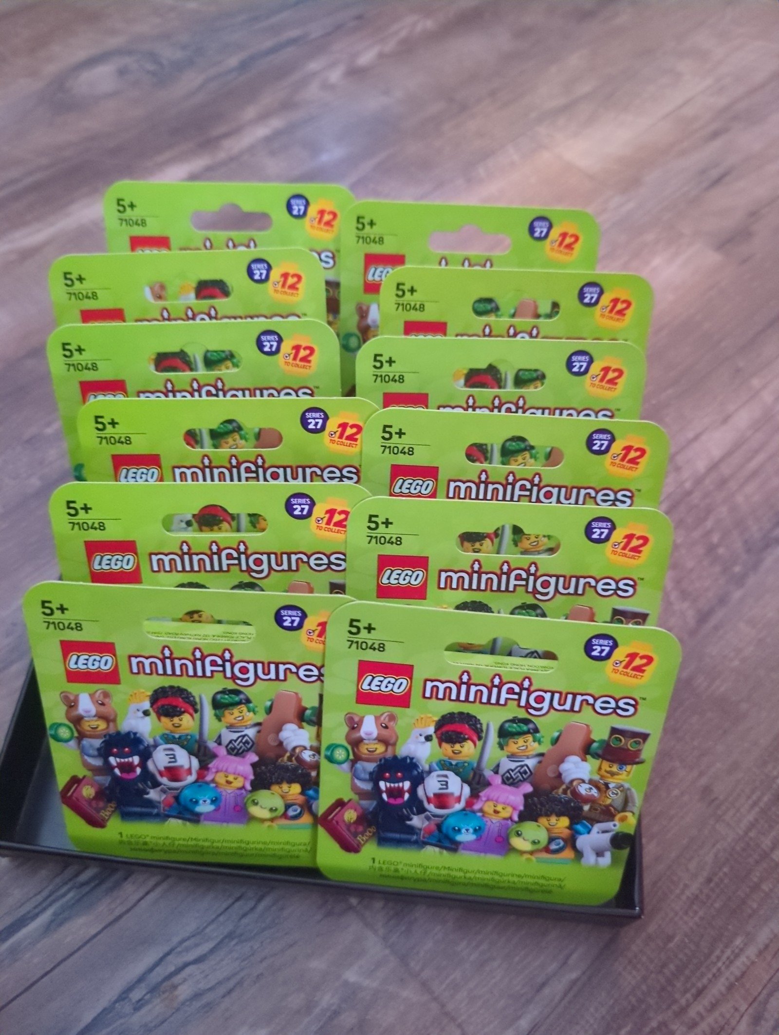 Lego Minifigures series 27