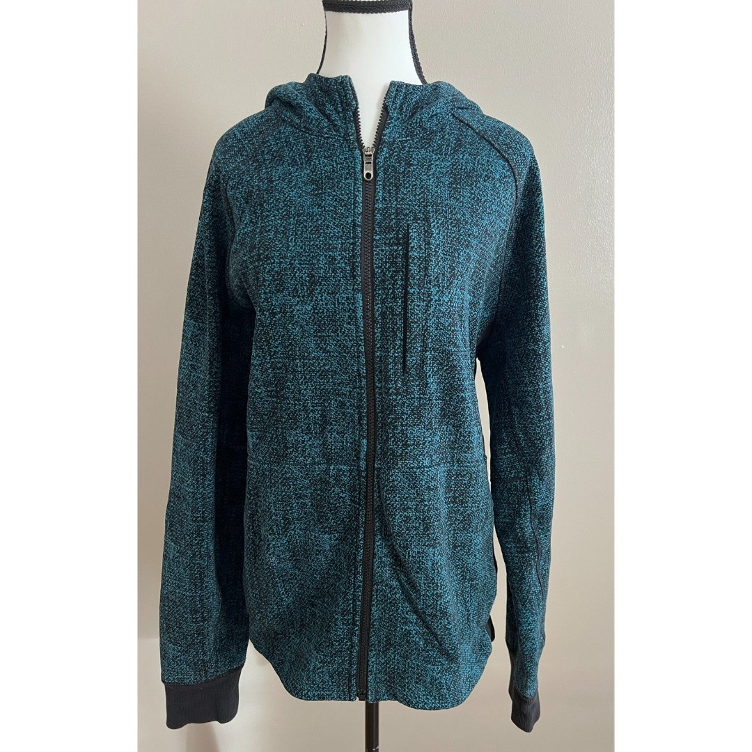 Lululemon Best Coast hoodie needles texture blue depth/black and black. Size L.