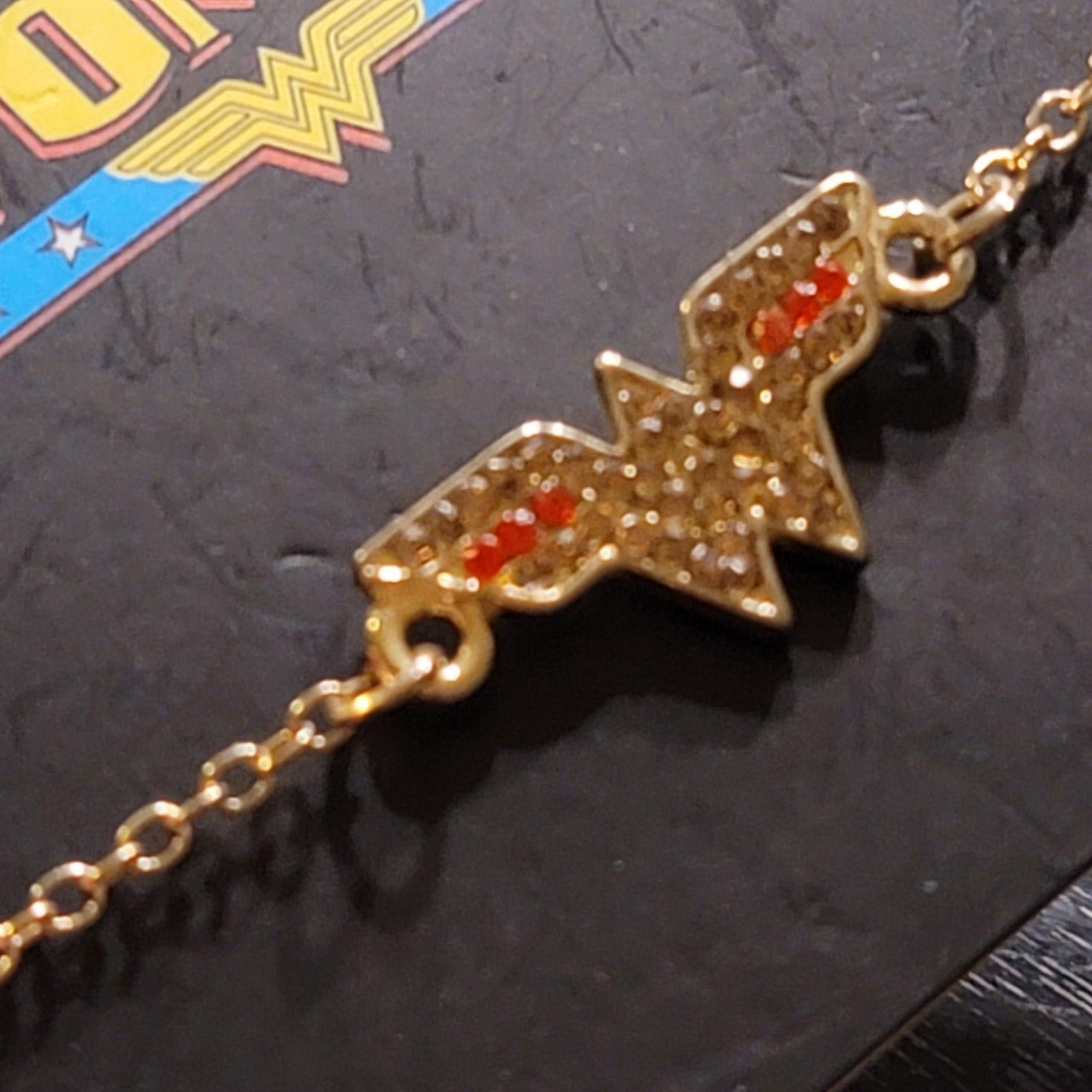 NEW Wonder Woman Bracelet a DC American Icon NWT