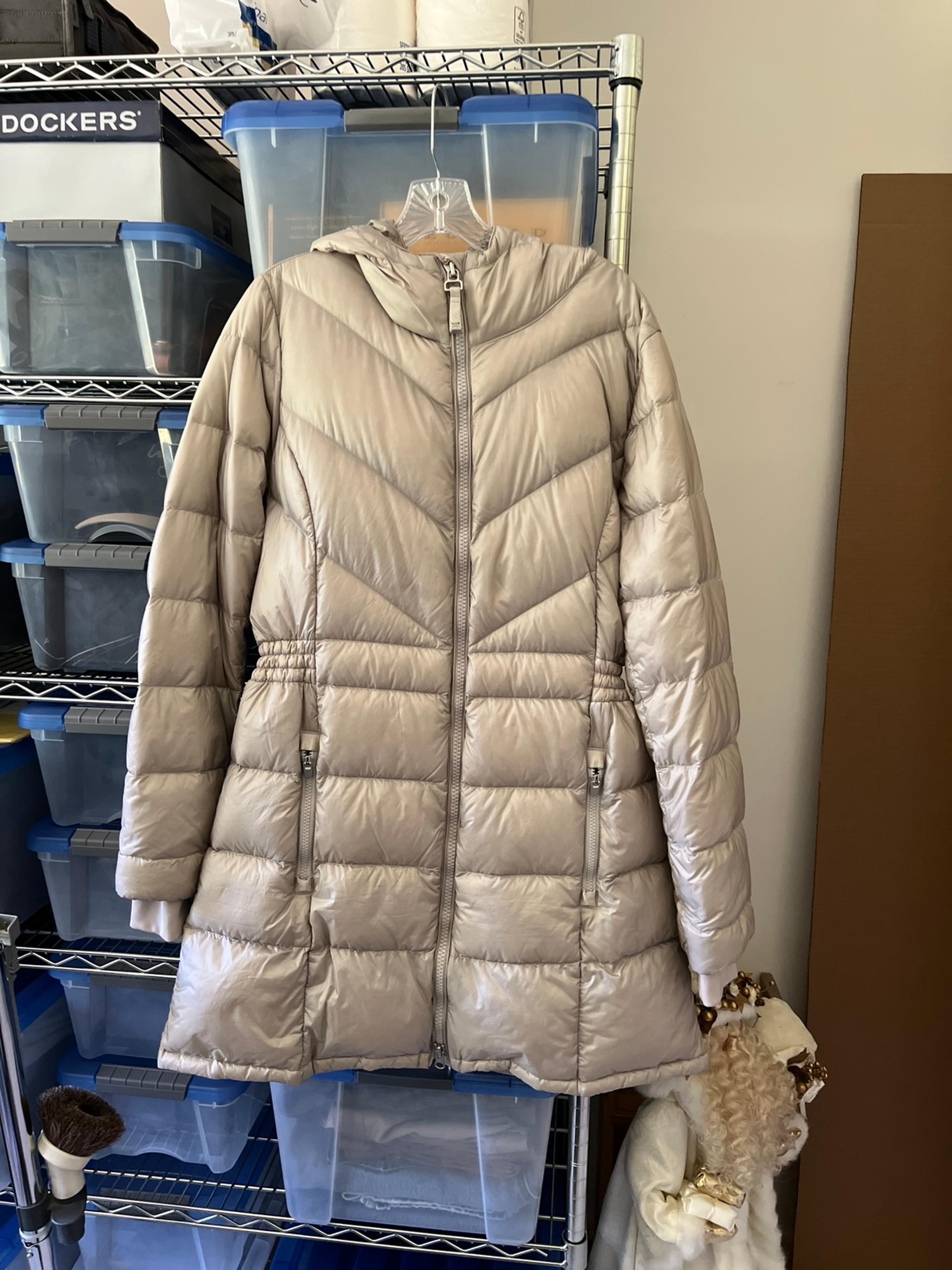 Athleta Banner Peak Warm Down Puffer Parka Jacket Dove Grey Large Excellent