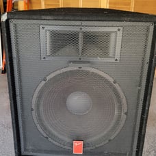 Fender 115XP loudspeaker, black carpet