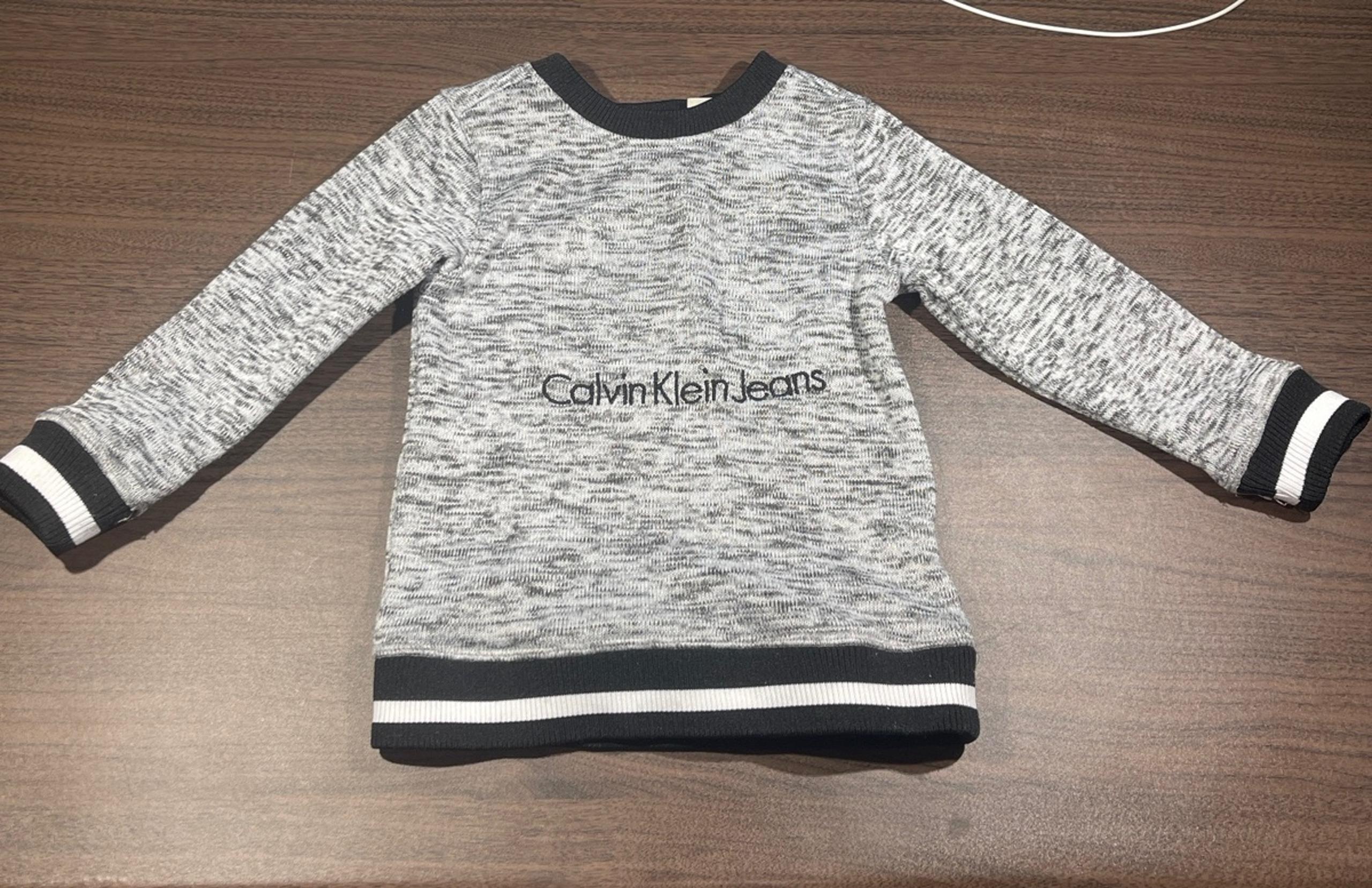 Toddler Boy Calvin Klein Sweater Size 4t