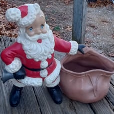RARE FIND Vintage Hand painted Ceramic Santa Planter/candy/nut Dish