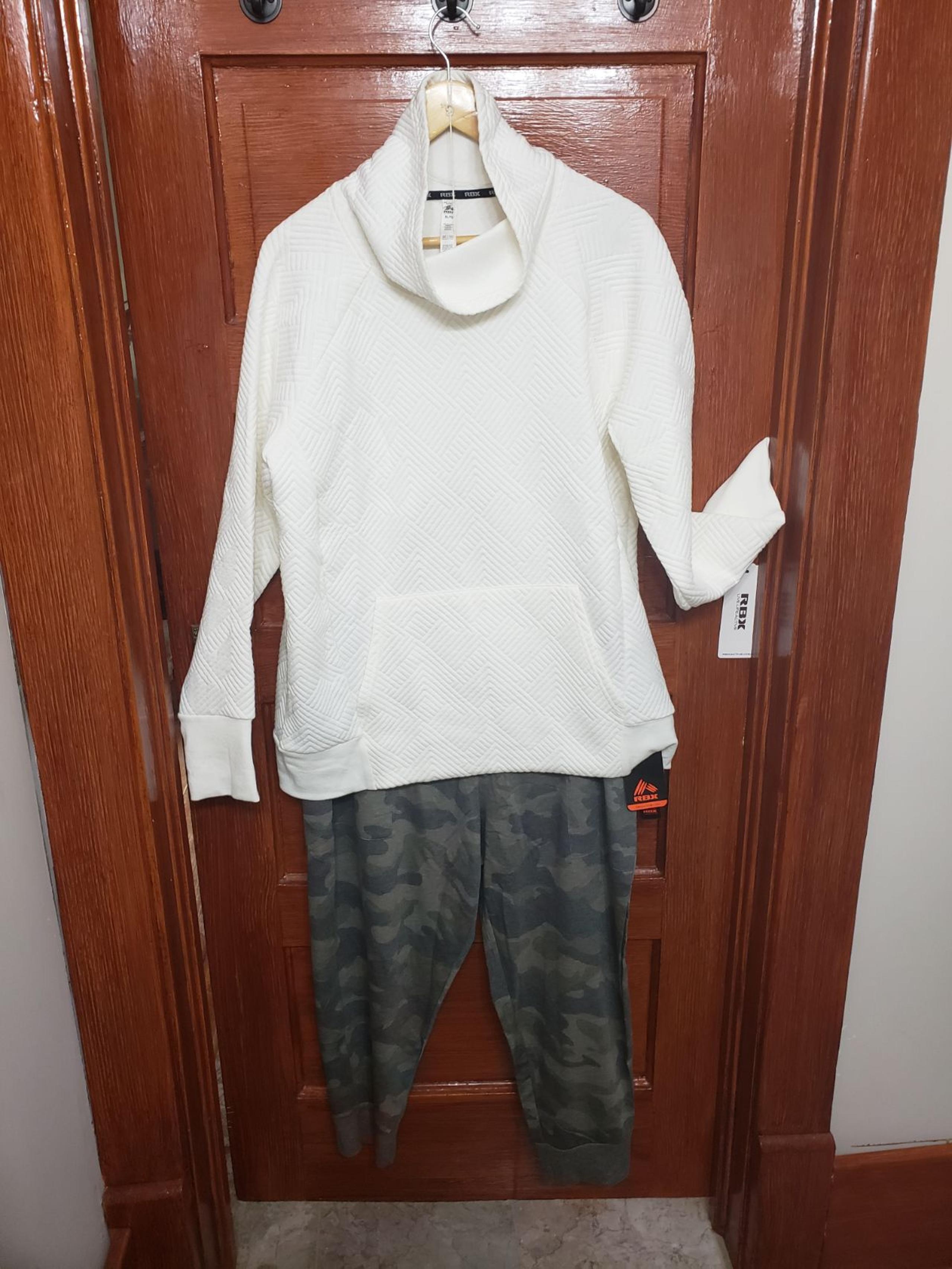 RBX sweatshirt and pants size xl