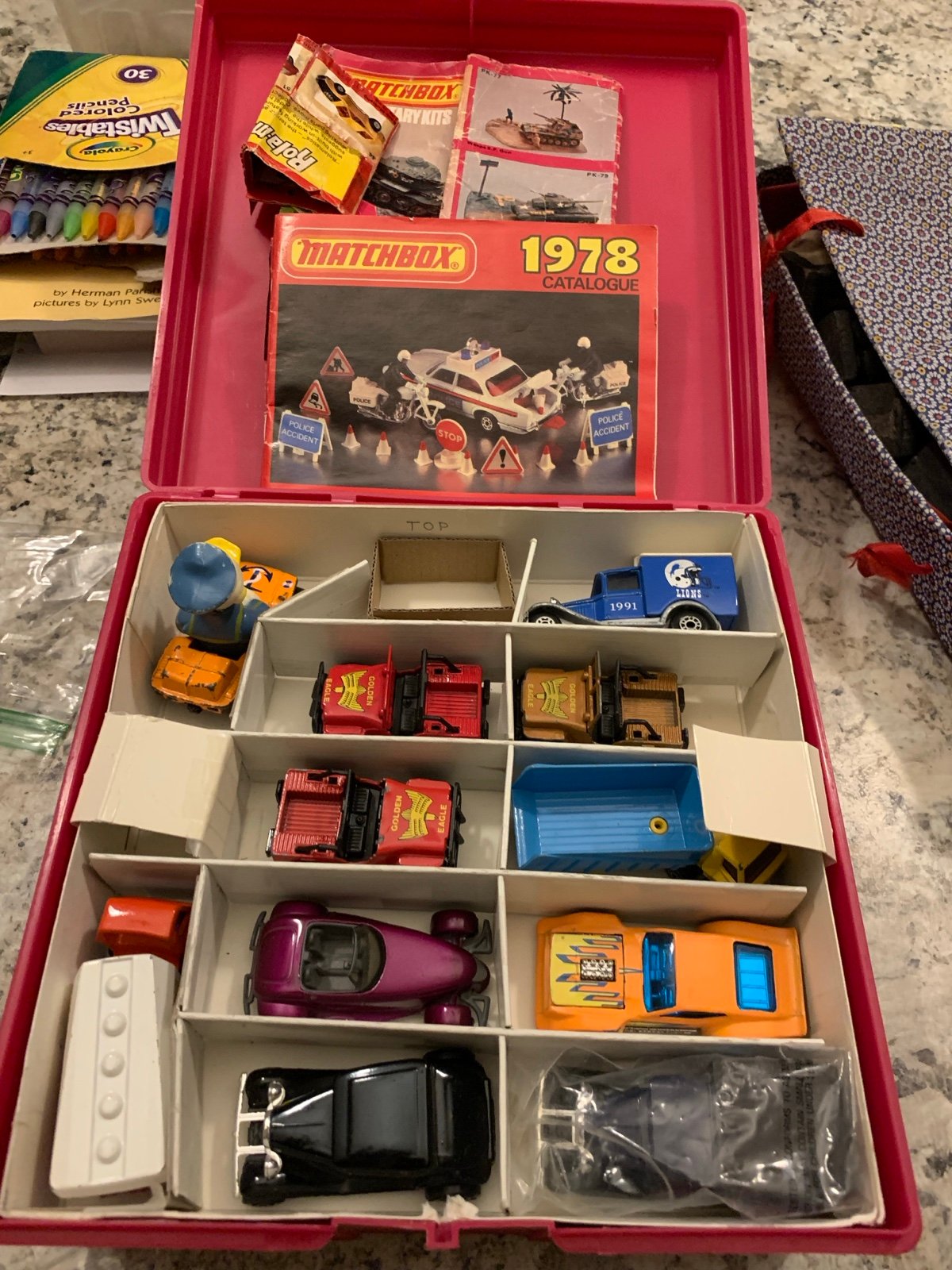 Variety of late 70s and 80s mixed die cast and plastic cars