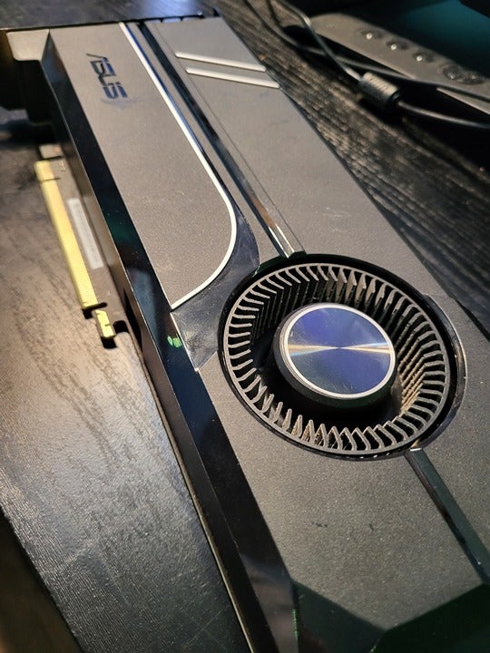 ASUS gtx 1080 ti 11gb