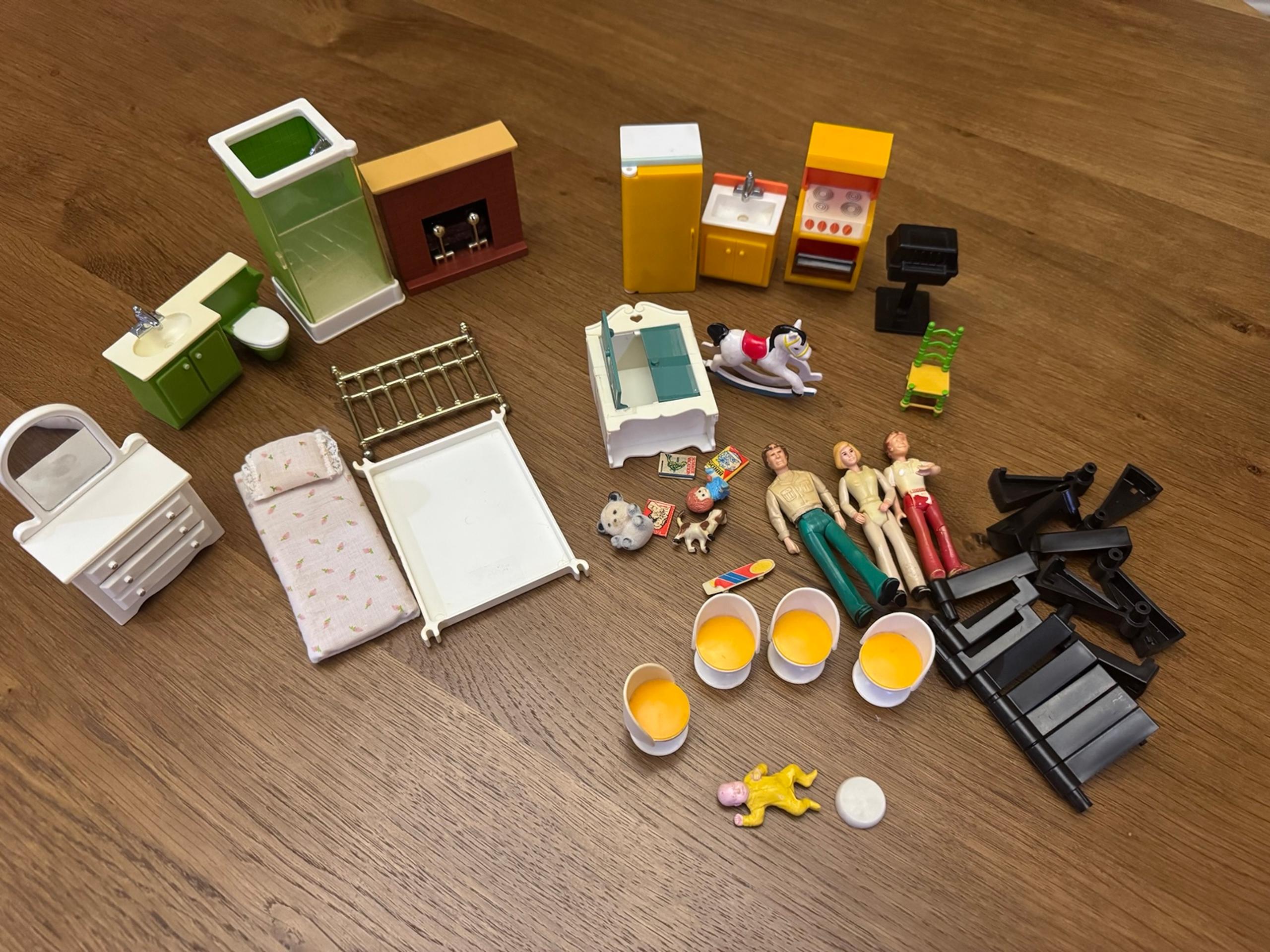 Vintage fisher price dollhouse furniture
