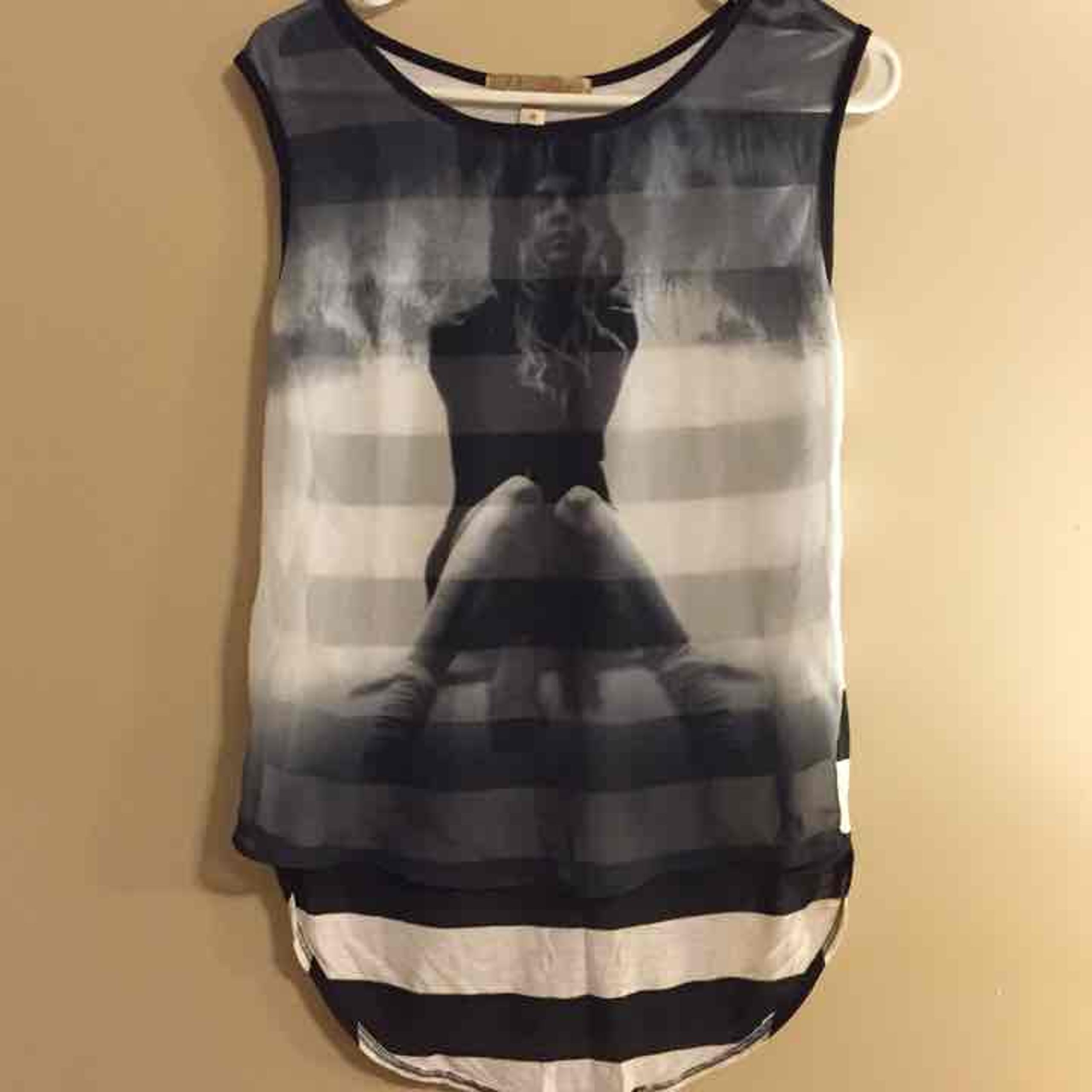 Creepy Mist Ghost Lady Tank Top Medium