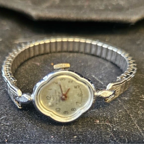 Beautiful but subtle American Heritage Swiss Made women’s watch