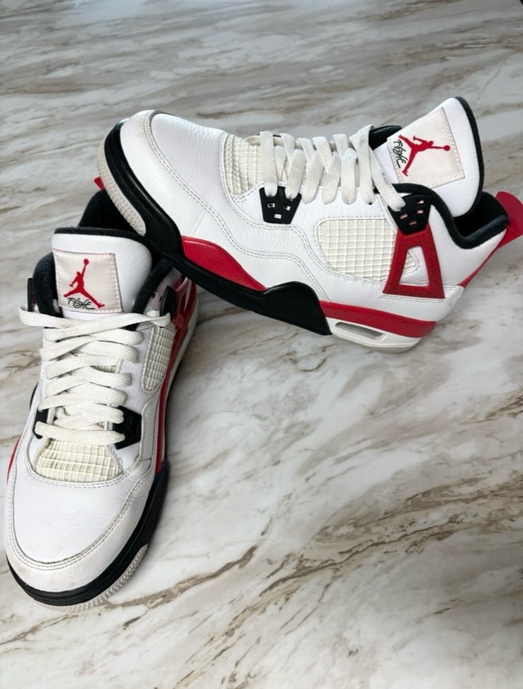 Air Jordan 4 Retro “Fire Red”