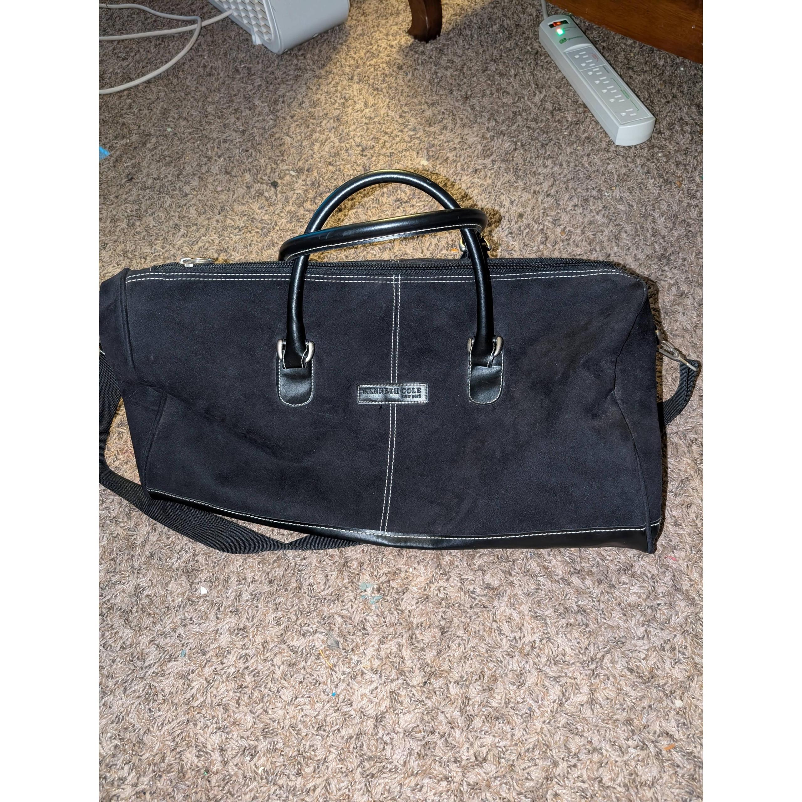 Kenneth Cole Bag Black Duffel Dual Handles Shoulder Strap Minimalist