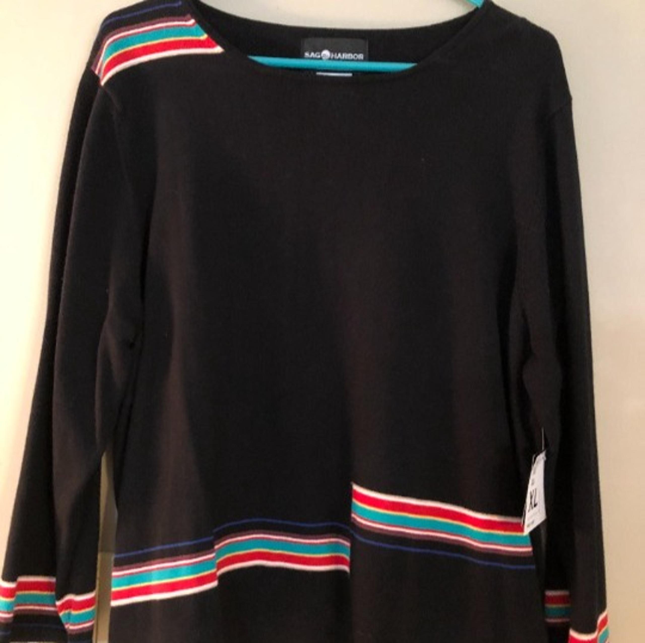 Sag Harbor women's black knit top Size XL