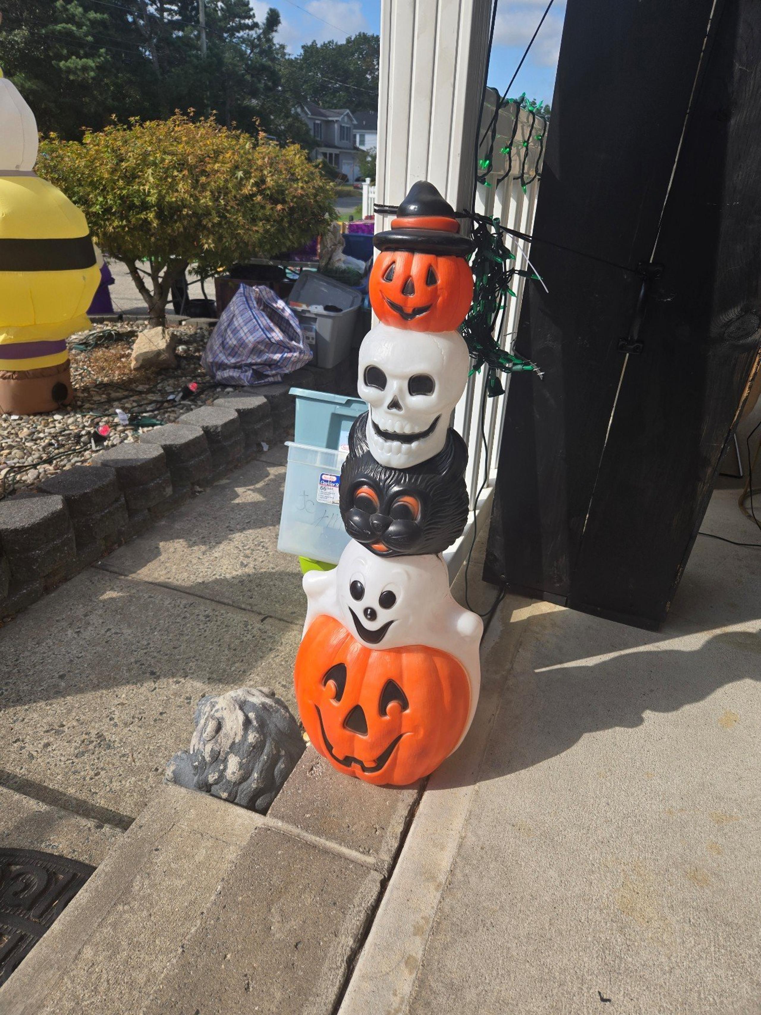 RARE Vintage Empire Plastic Corp Halloween Totem Pole Blow Mold