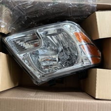 2019 Nissan Frontier Headlight