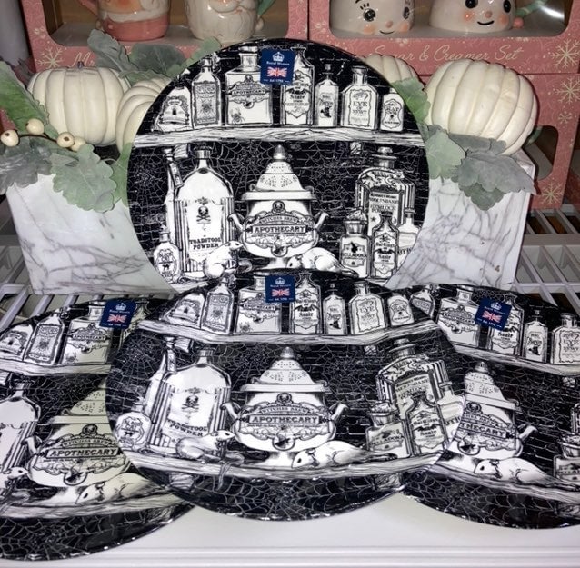Royal Wessex Apothecary dinner plates