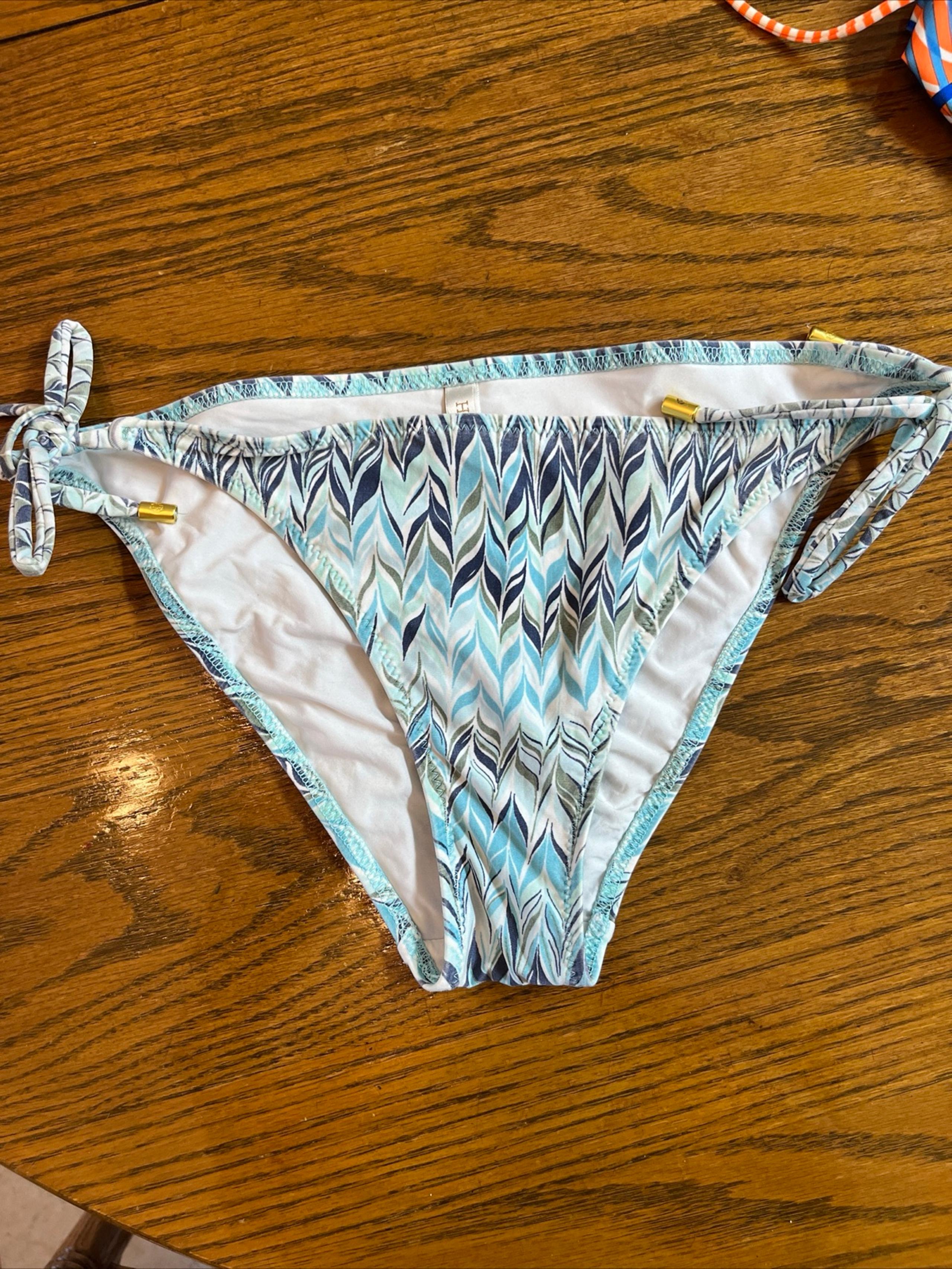 Helen Jon Women's string bikini Swimwear swimsuit Bottoms Size M blue white