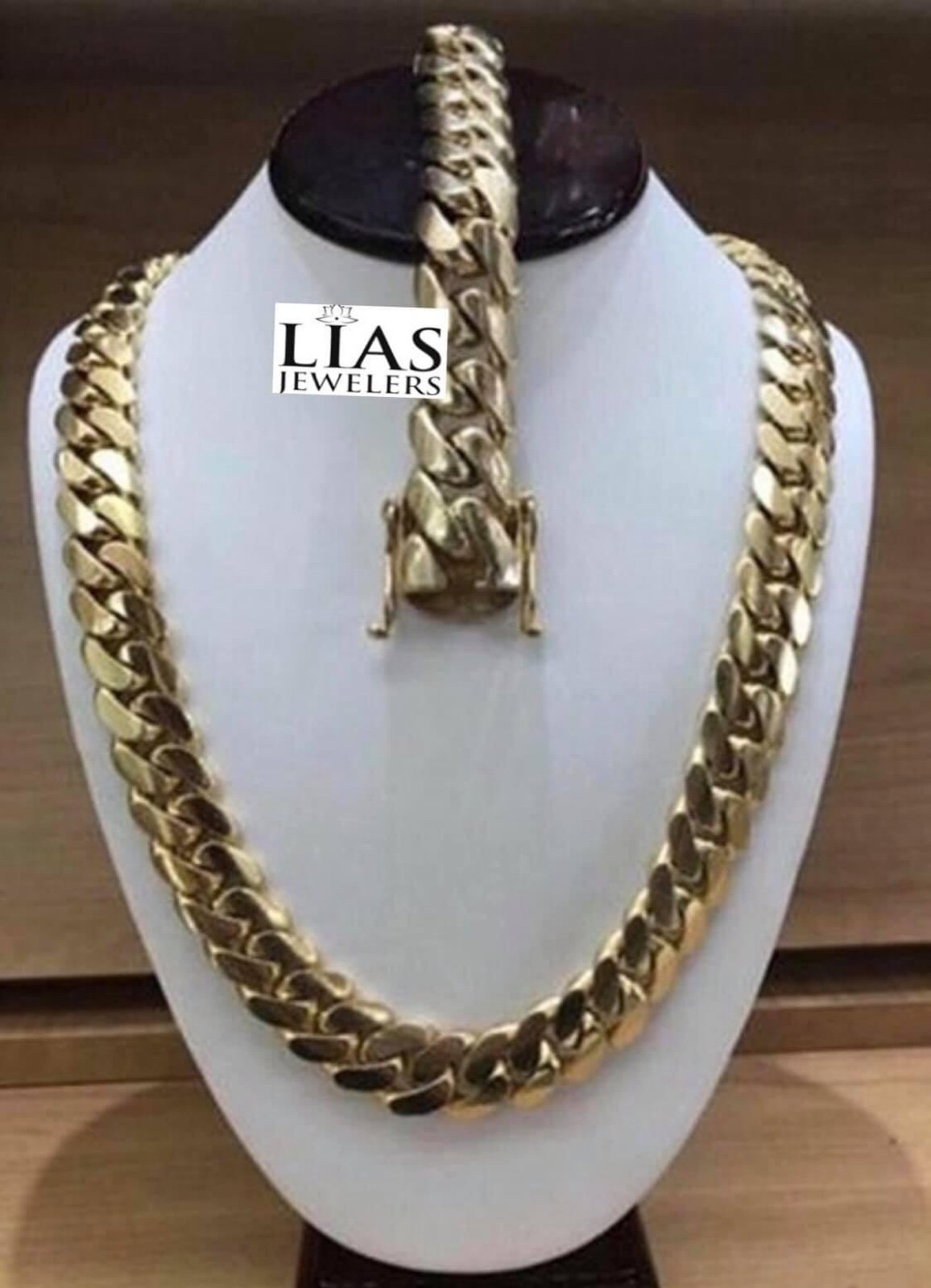 New 18k yellow gold cuban link chain and bracelet
