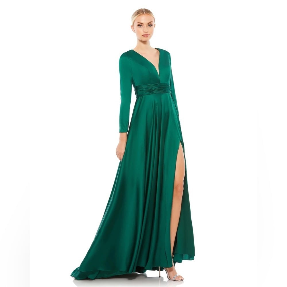 Size Ieena Mac Duggal 55245 NWT LONG SLEEVE RUCHED WAIST A-LINE GOWN emerald gr