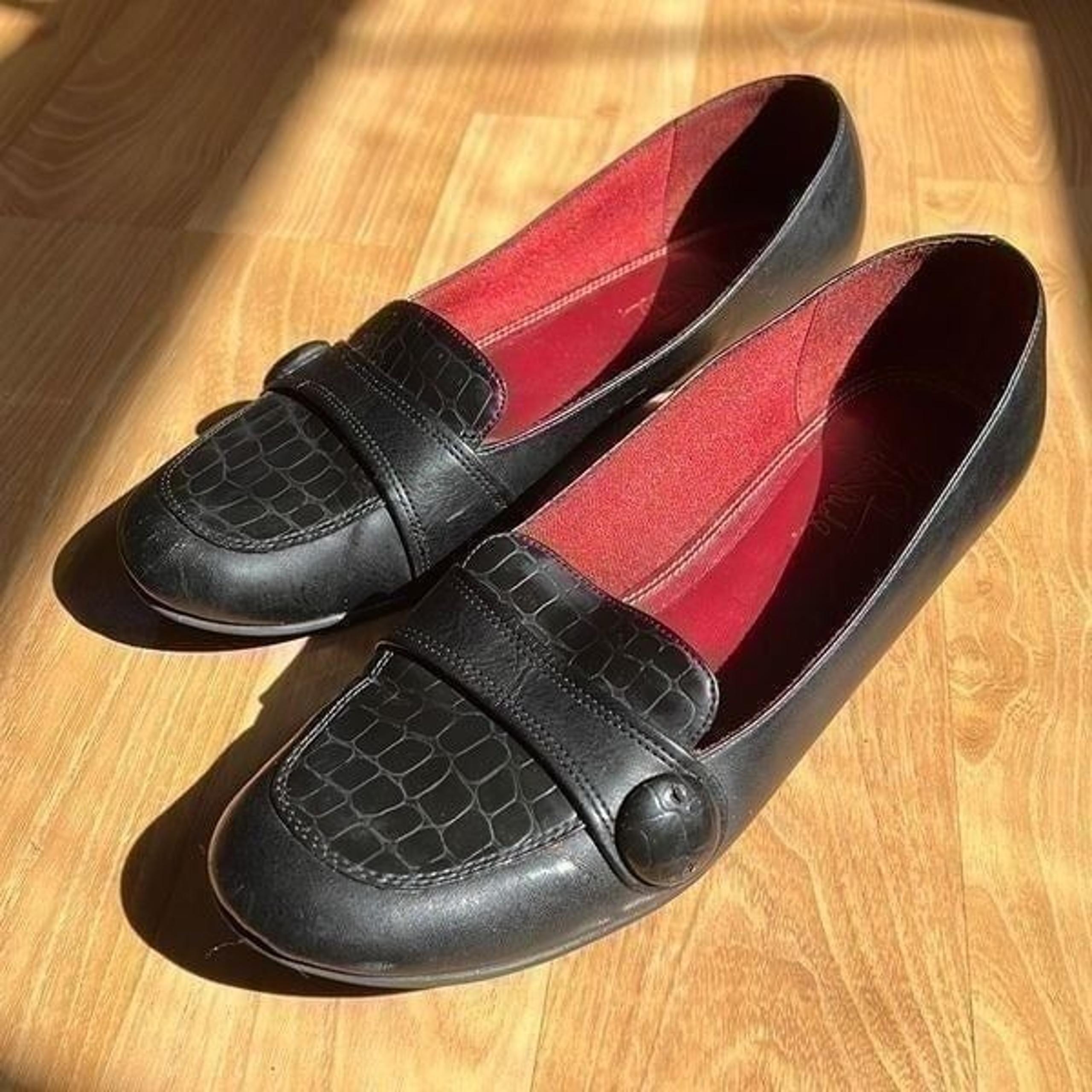 LifeStride Moselle Black Faux Leather Low Wedge Loafers US 10