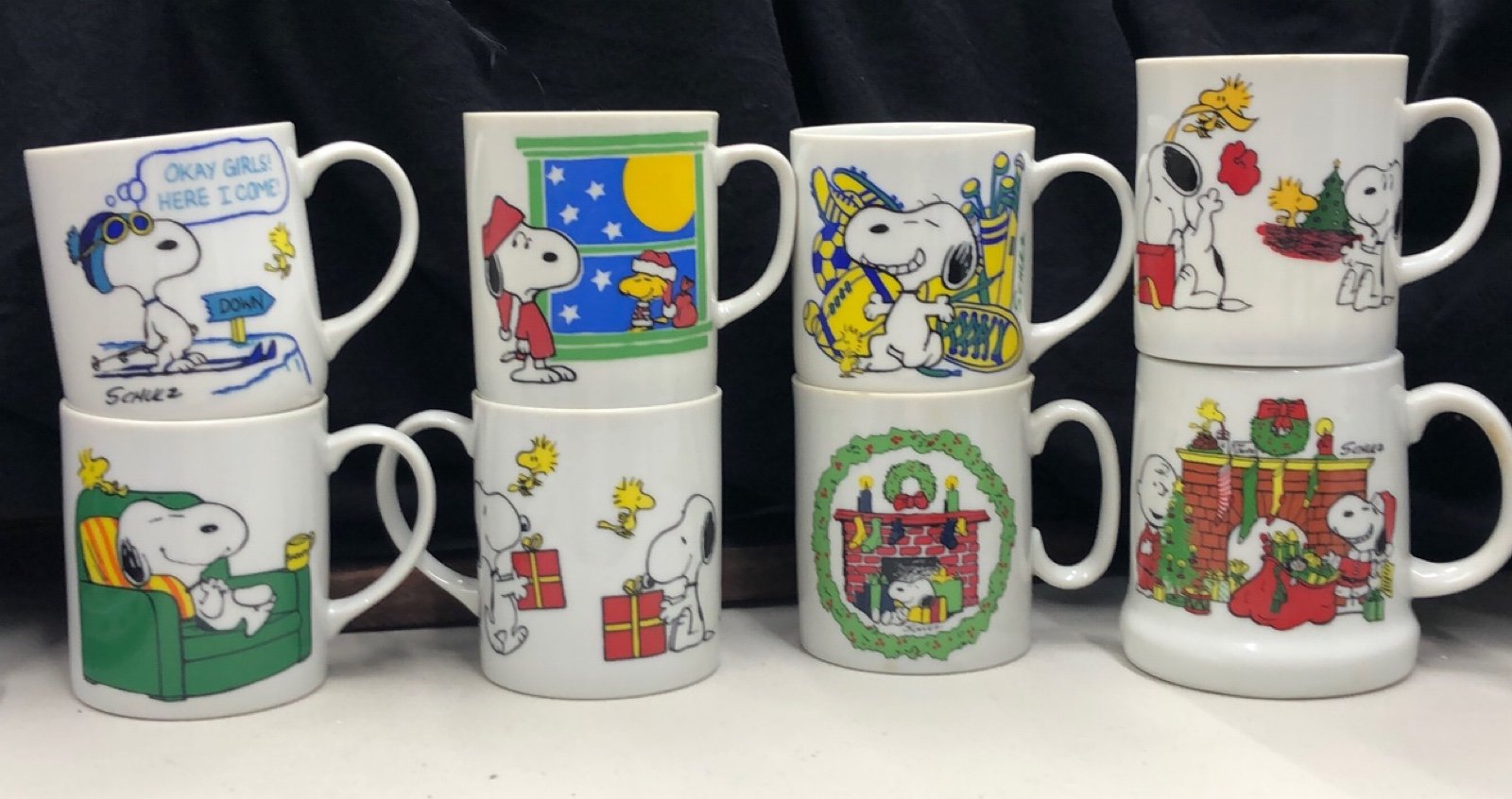 Vintage peanuts/snoopy 1965 mugs