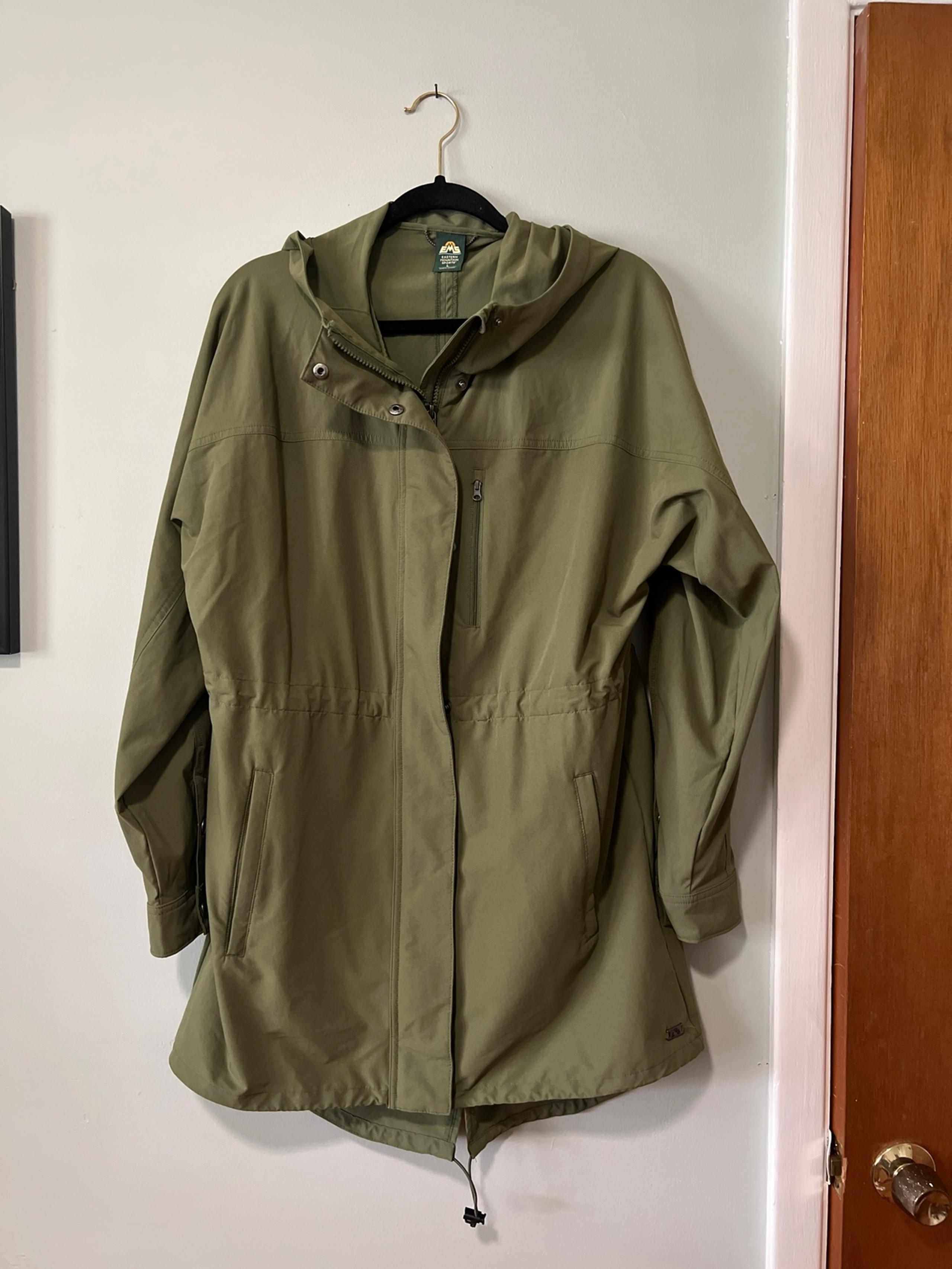 Eastern Mountain Sports Raincoat Olive Green Women Large