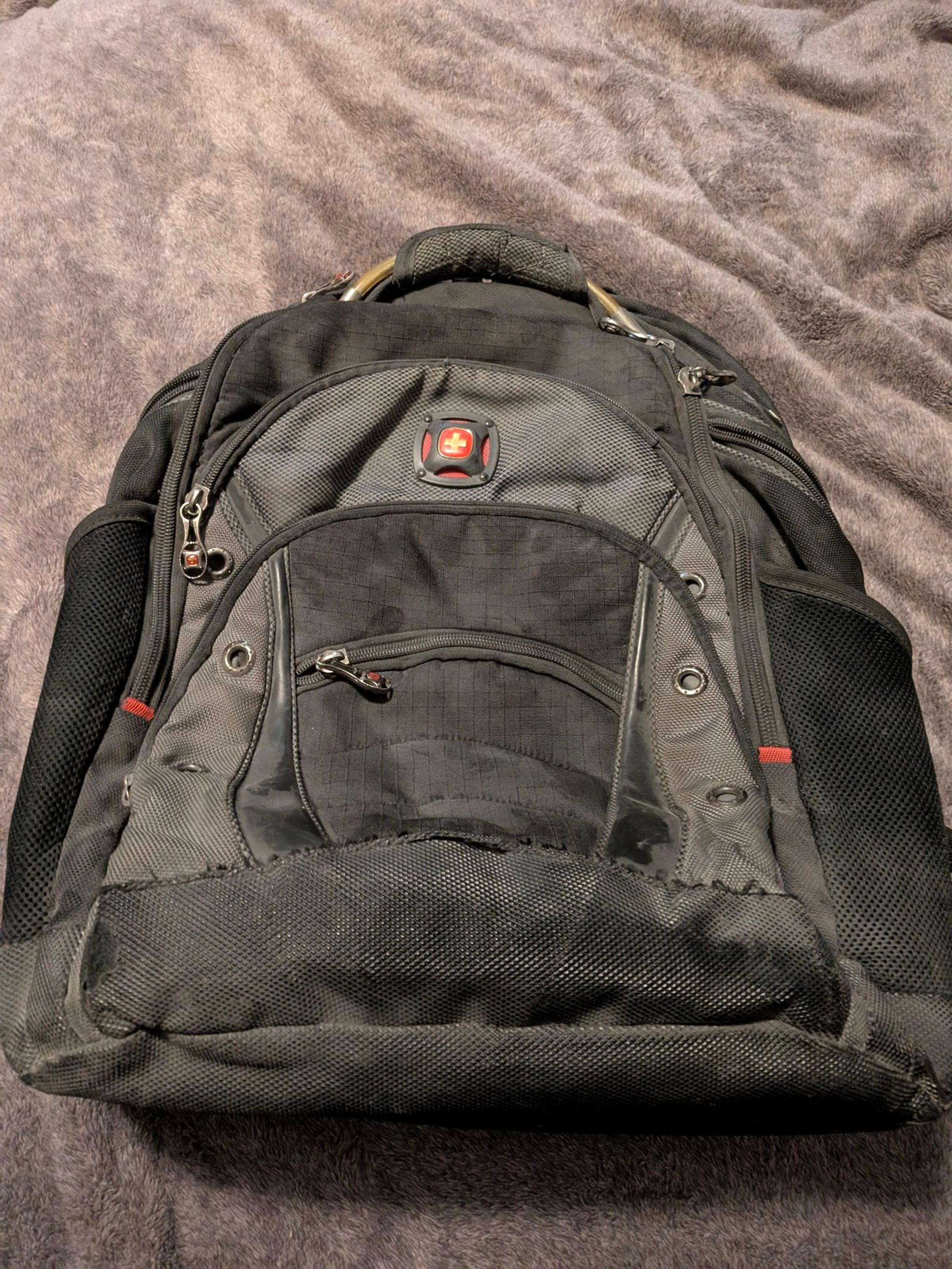 Swiss Gear Laptop Backpack TSA Friendly Many Pockets Black