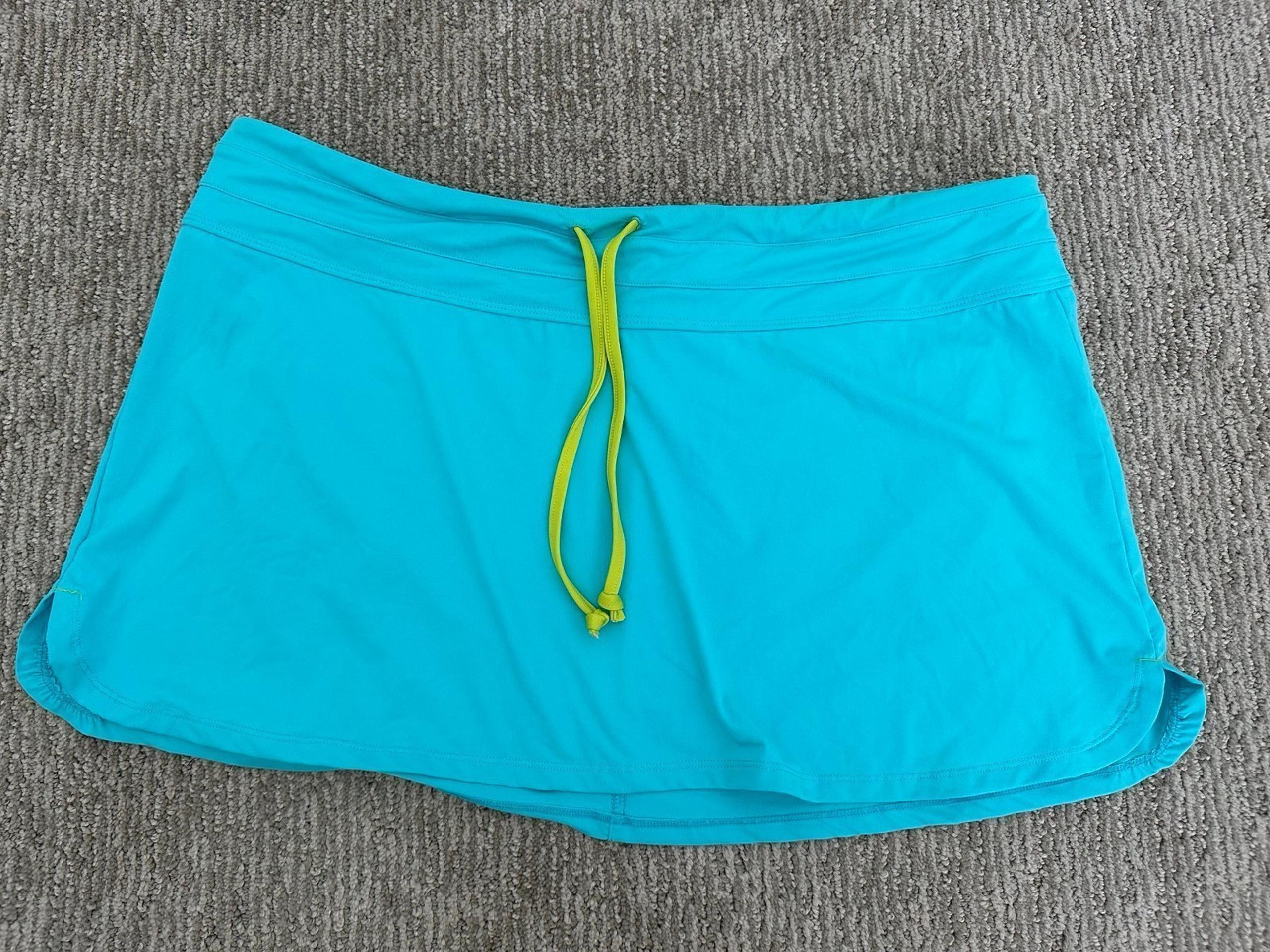 Athleta Women’s Blue Swim/Sport Skirt