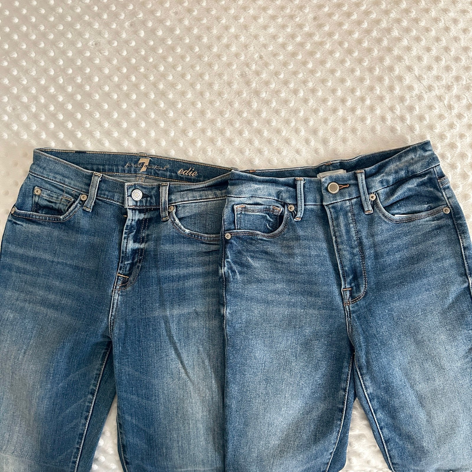 Bundle of 2 High Waisted Jeans