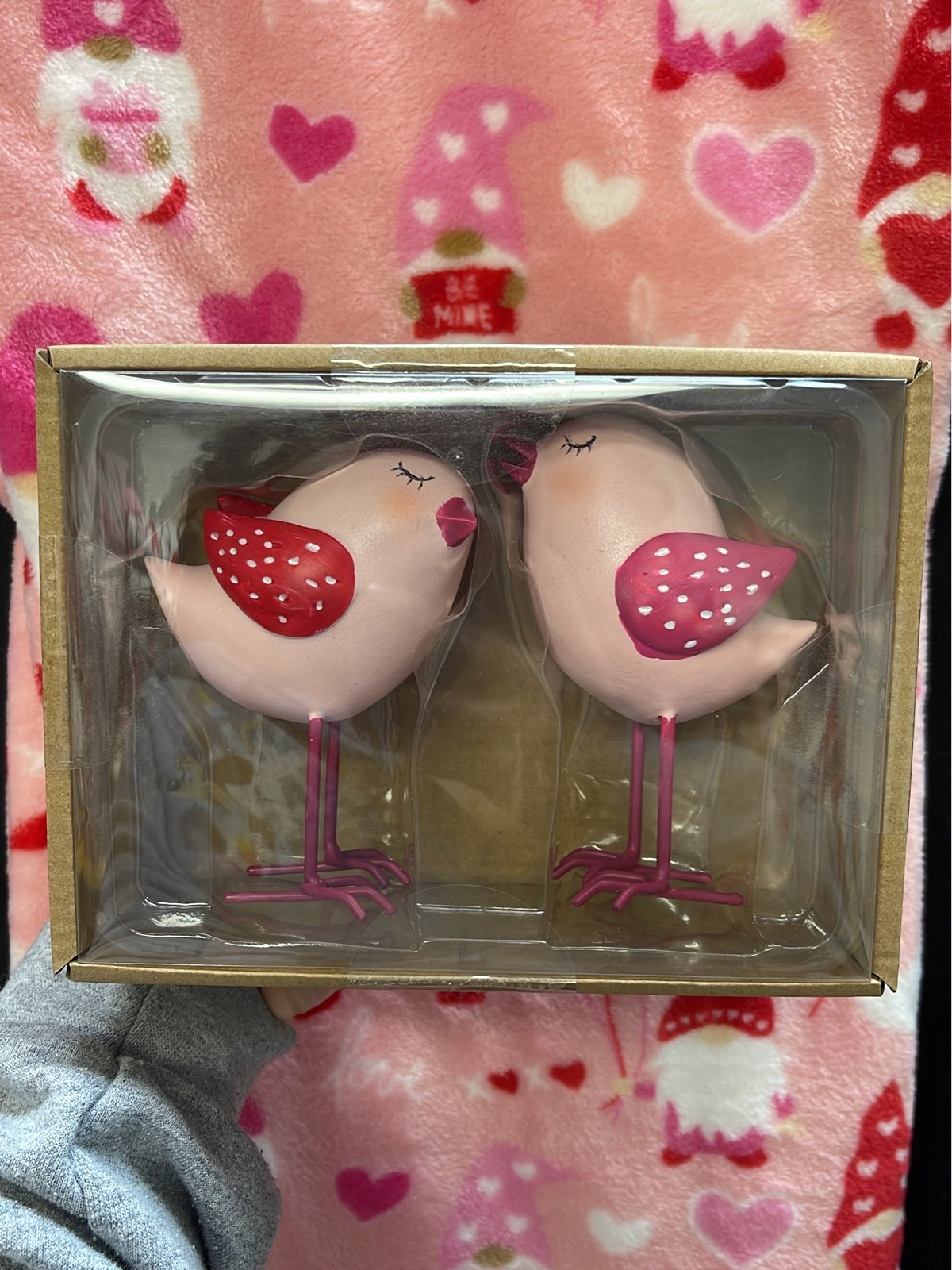 Set of 2 Valentine’s Day bird table top decor