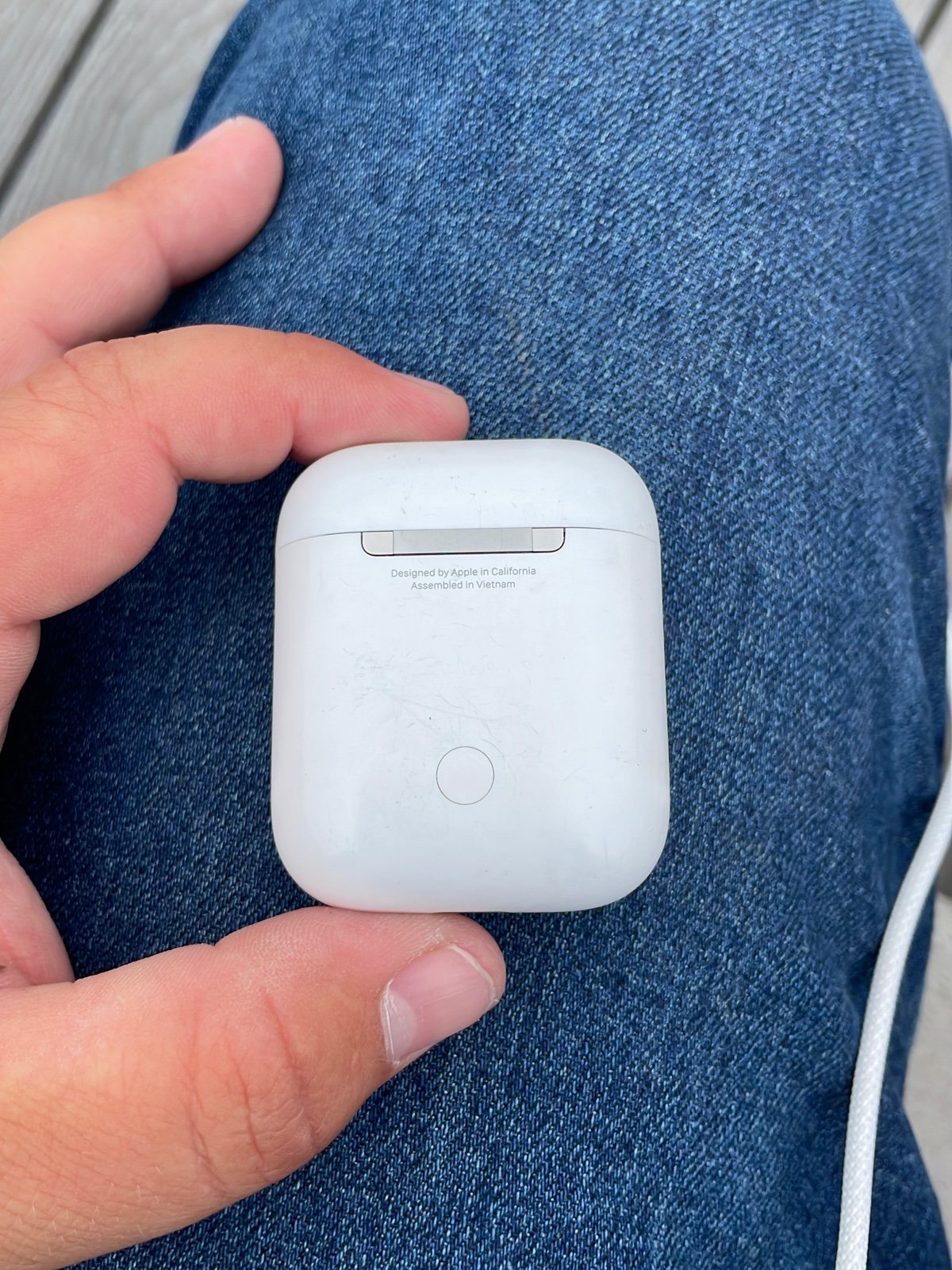 AirPod classic design