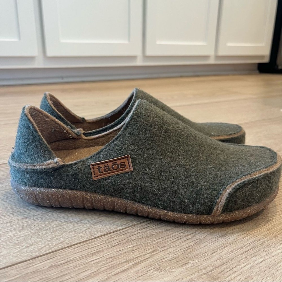 Taos Women’s Convertawool Wool Blend Slip On Loafer Slipper Size 39/8-8.5