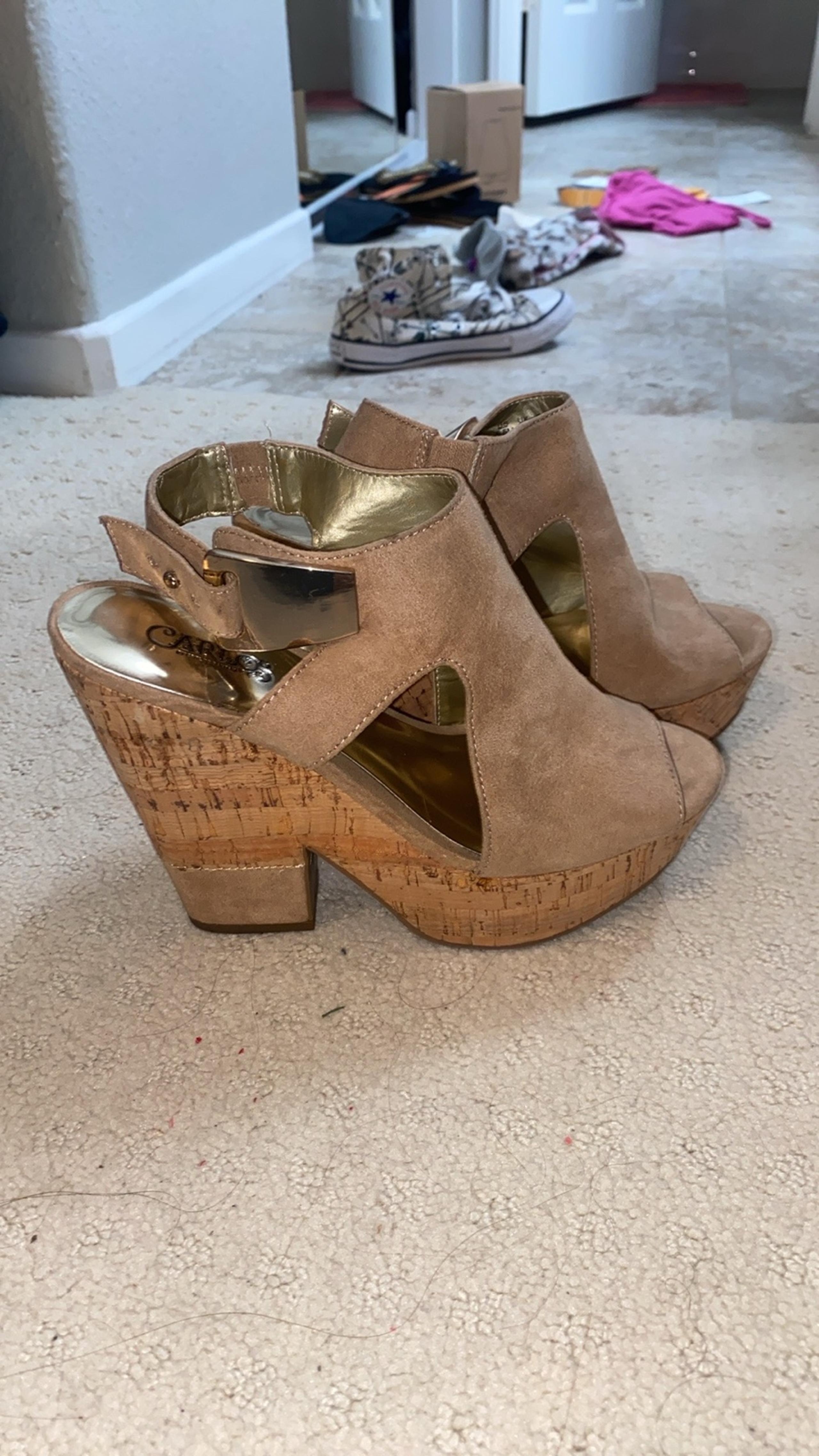 Carlos by Carlos Santana Tan Wedge Women Size 6.5 USED