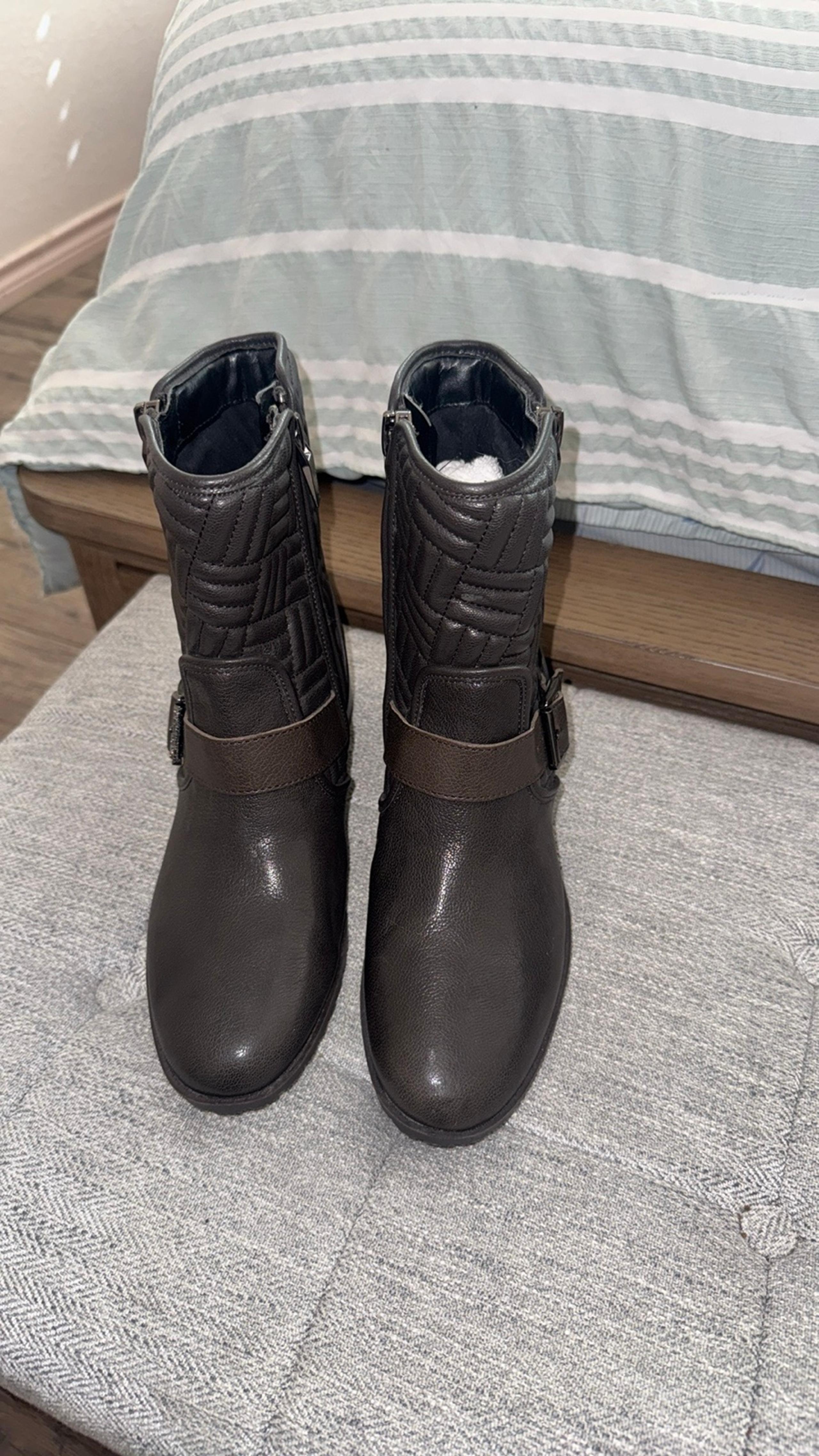 NWOT, Calvin Klein mid calf boots in black/ brown . Size 8.5