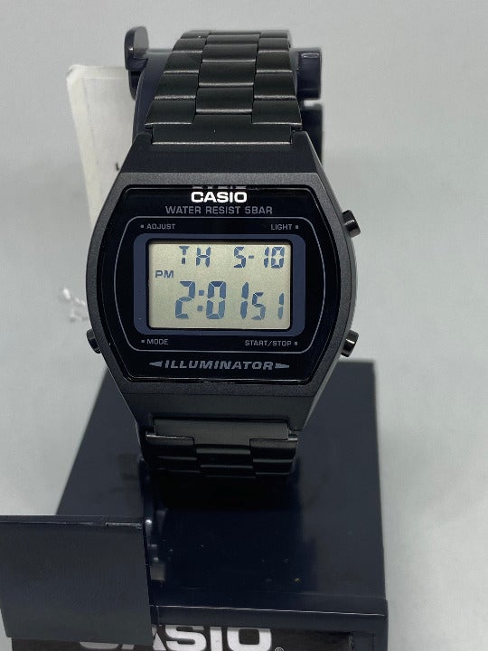 Casio Unisex Size Brand New in Black